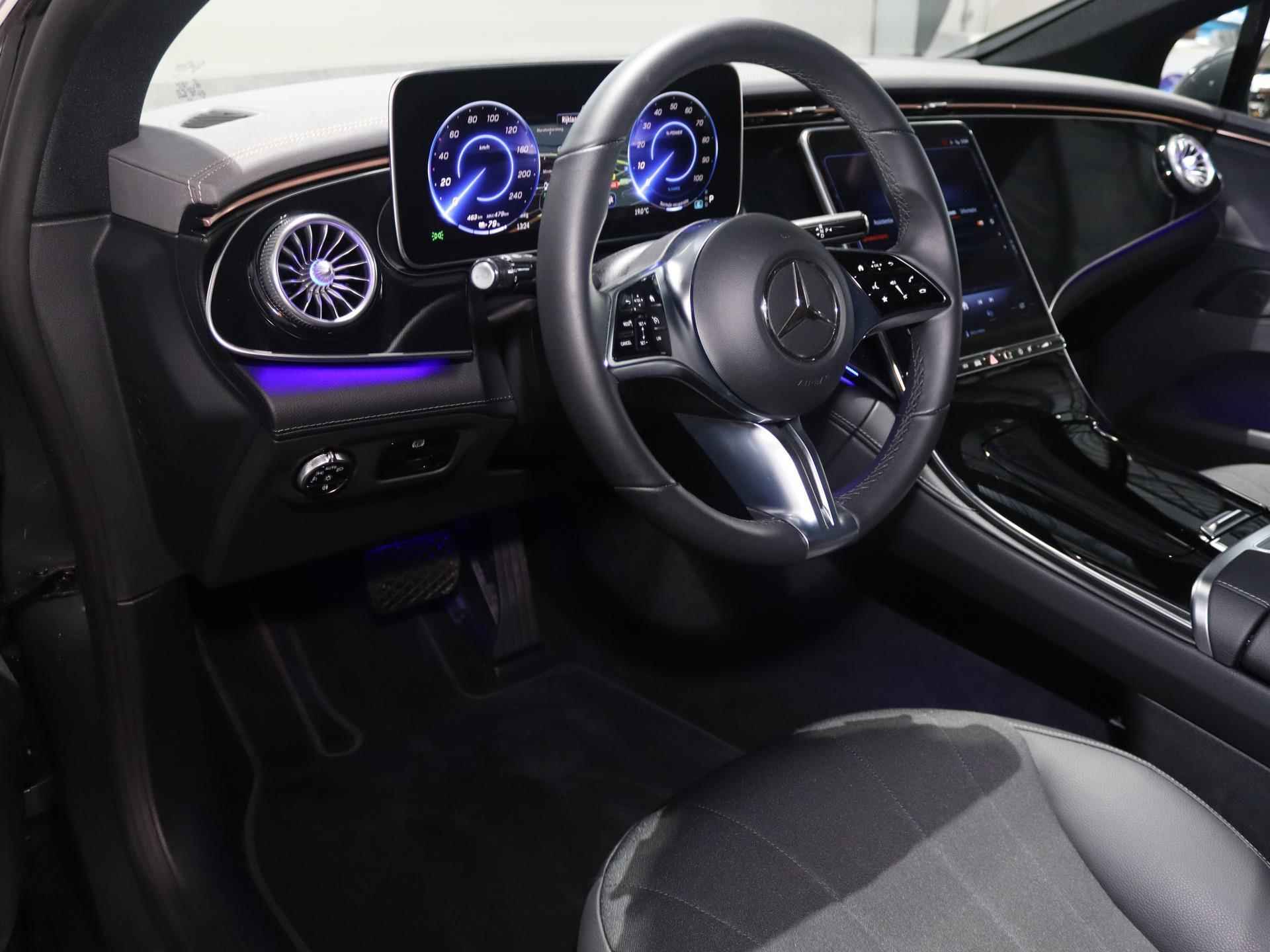 Mercedes-Benz EQE 300 Business Line 89 kWh | Draadloos laden | sfeerverlichting | achteruitrijcamera | nieuw prijs : 71.875,- - 17/23