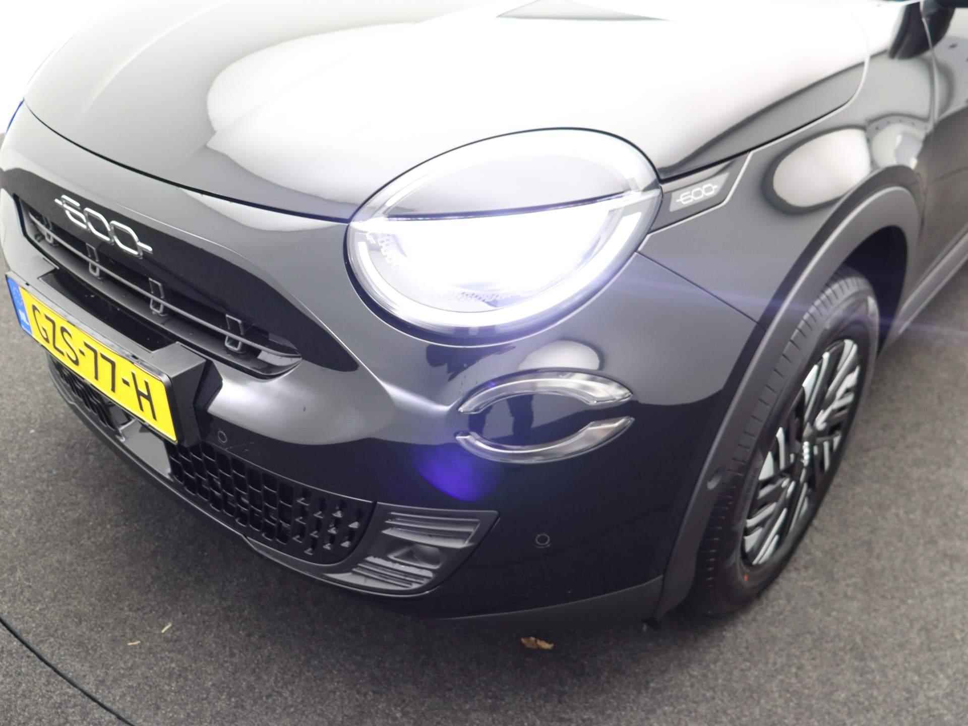 Fiat 600 1.2 Hybrid 100 Urban | Keyless Entry | Apple Carplay & Android Auto | Parkeercamera | - 14/29