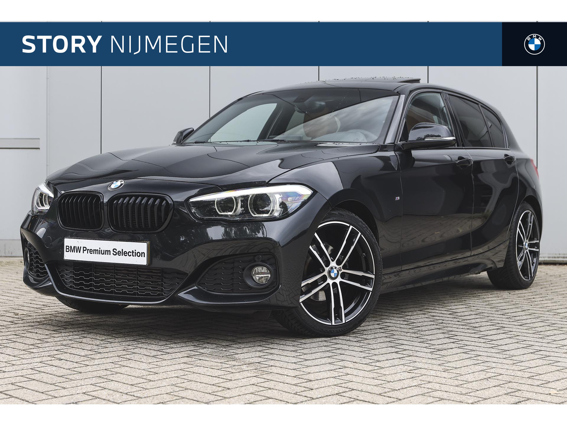 BMW 1-serie 116i High Executive M Sport / Schuif-kanteldak / Sportstoelen / Stoelverwarming / LED / Cruise Control / Navigatie Professional / M Sportonderstel