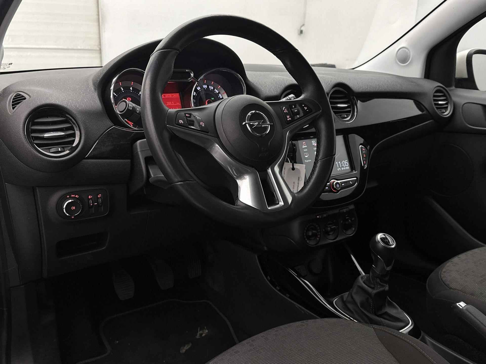 Opel ADAM 90pk Turbo Jam Favourite | Navigatie via Apple Carplay/Android Auto | Parkeersensoren Achter | LED Dagrijverlichting | DAB Ontvanger | Lederen Stuurwiel | Start/Stop Systeem | Airco | Cruise Control | 16" Lichtmetalen Velgen | - 11/36