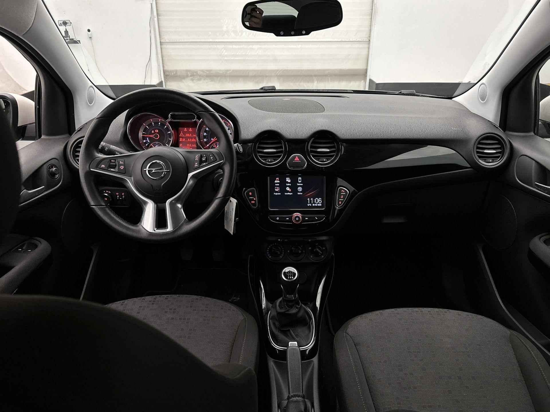 Opel ADAM 90pk Turbo Jam Favourite | Navigatie via Apple Carplay/Android Auto | Parkeersensoren Achter | LED Dagrijverlichting | DAB Ontvanger | Lederen Stuurwiel | Start/Stop Systeem | Airco | Cruise Control | 16" Lichtmetalen Velgen | - 12/36