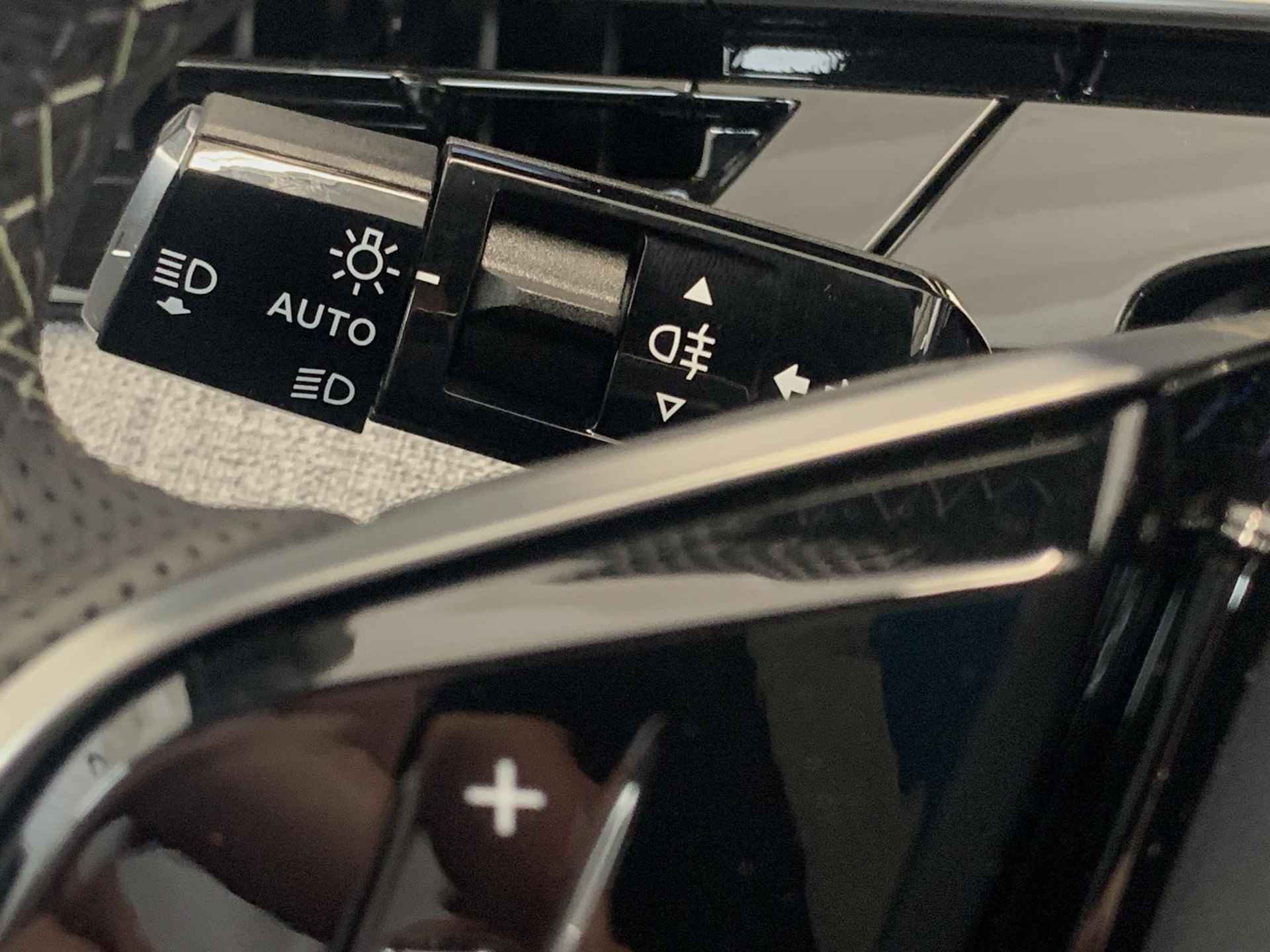 Peugeot e-3008 GT 73 kWh | 360° Camera | Cruise Control Adaptief | Focal HiFi | Navigatie | Apple CarPlay | Android Auto | - 19/38