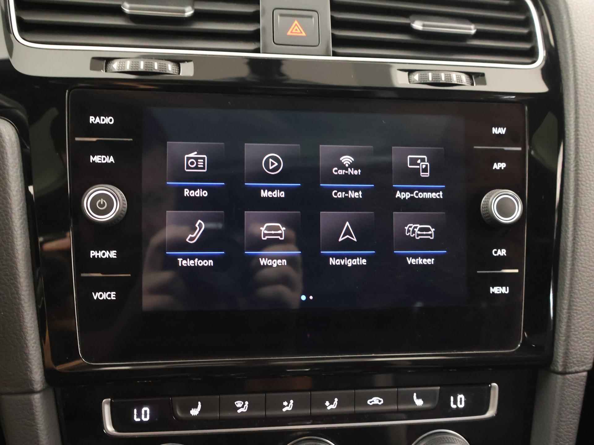 Volkswagen Golf 1.5 TSI Highline Business R | R-Line | Panoramadak | Adaptieve Cruise Control | Navigatie | Privacy Glass | Sportstoelen | DAB | Digitaal Dashboard | Stoelverwarming | Apple CarPlay | Premium Audio | LED | - 21/42