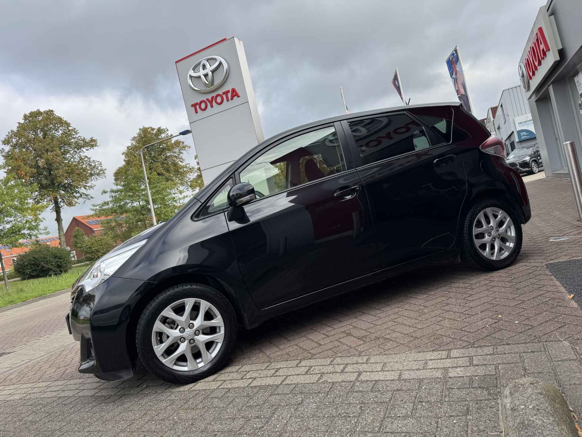 Toyota Verso-S 1.3 VVT-i Trend met Trekhaak, Navigatie en Cruise control - 6/30