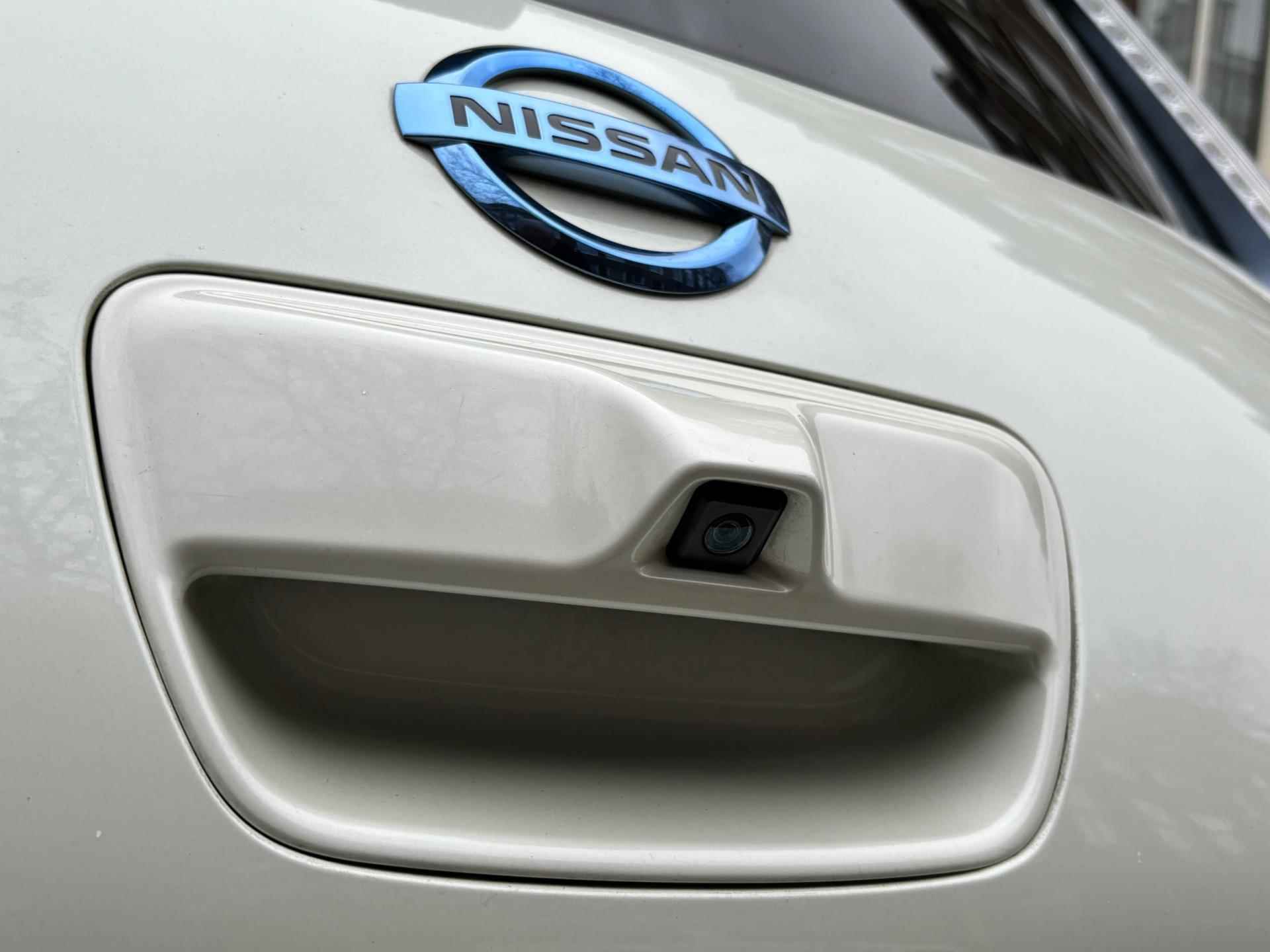 Nissan LEAF Base 24 kWh AUTOMAAT | AIRCO | KEYLESS | LED | NAVIGATIE | CAMERA | LMV | STUUR / STOELVERWARMING | - 25/35