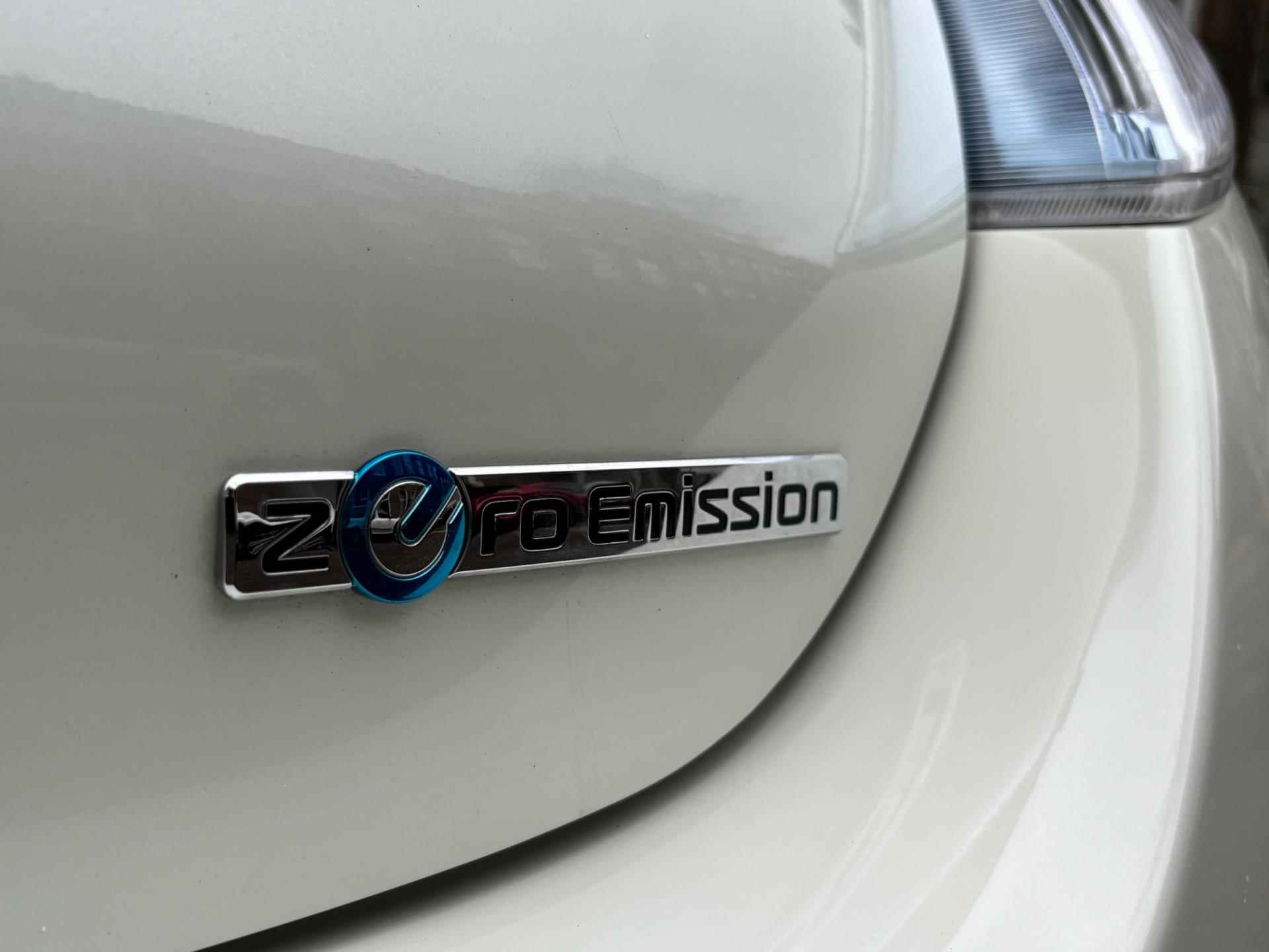 Nissan LEAF Base 24 kWh AUTOMAAT | AIRCO | KEYLESS | LED | NAVIGATIE | CAMERA | LMV | STUUR / STOELVERWARMING | - 34/35