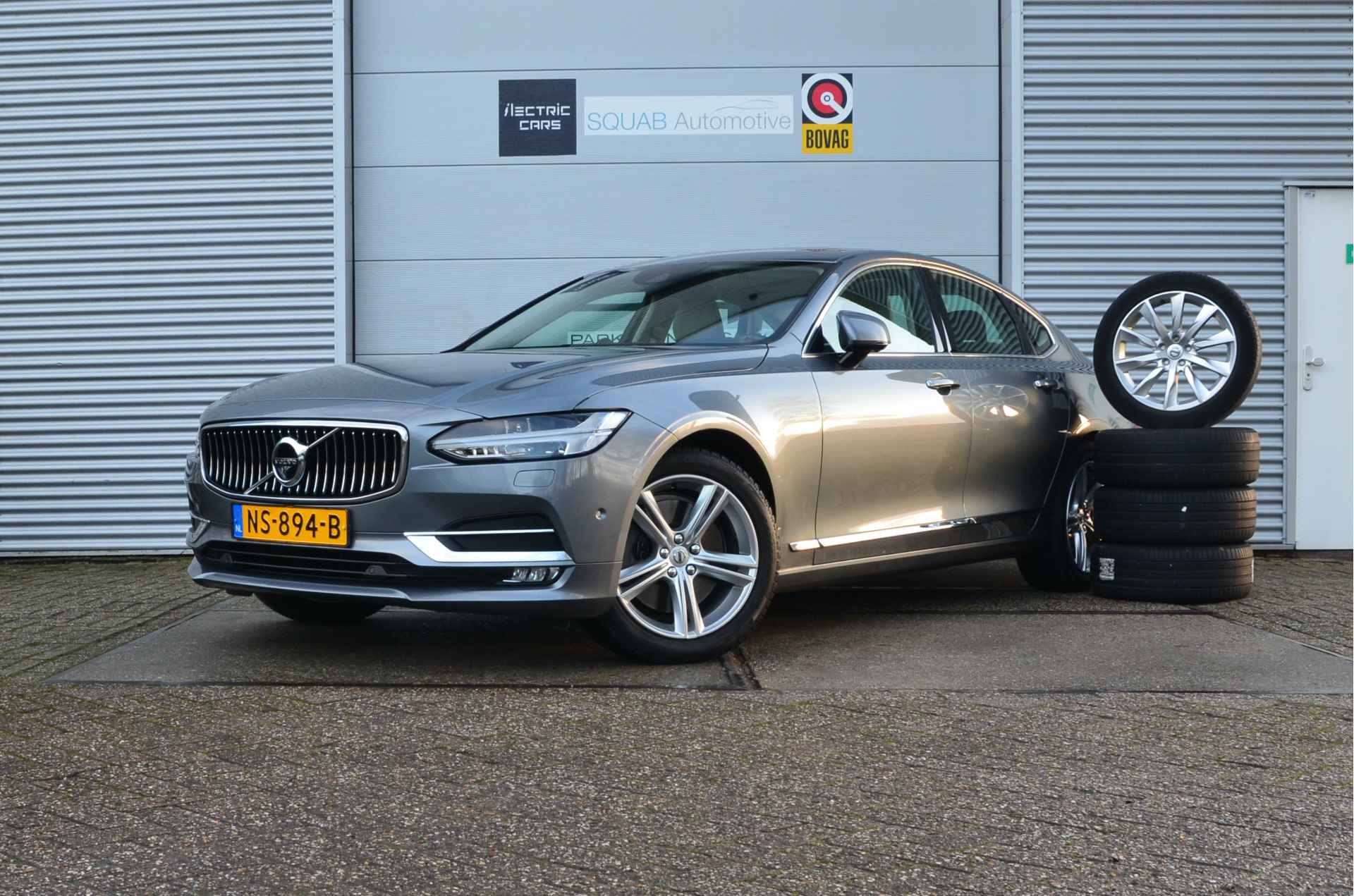 Volvo S90