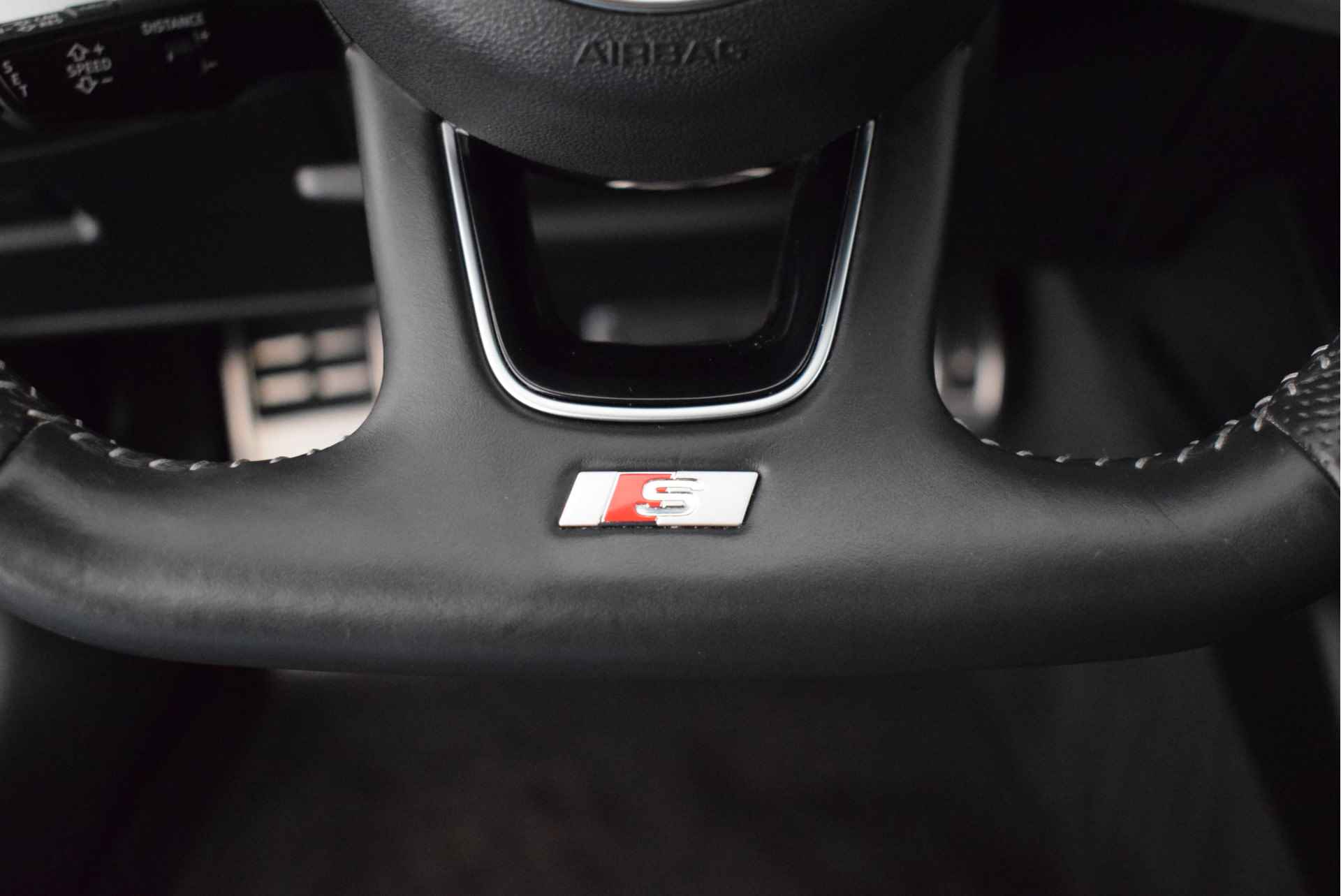Audi A4 Avant 35 TDI 164pk S-Tronic 2x S-Line Virtual Cockpit Stoelverwarming Camera Led Navigatie - 17/54