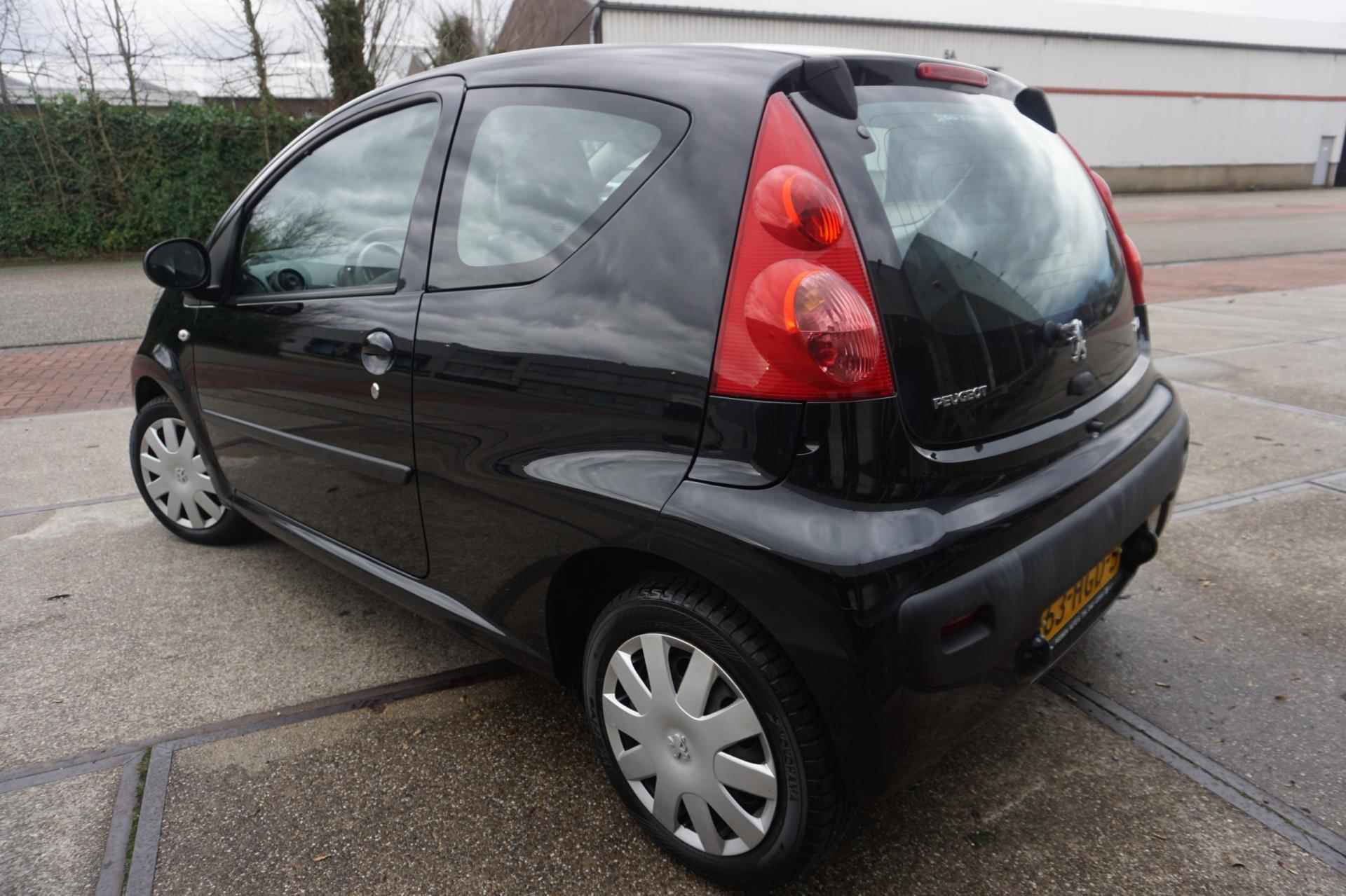 Peugeot 107 1.0-12V XS * Airco * - 3/19