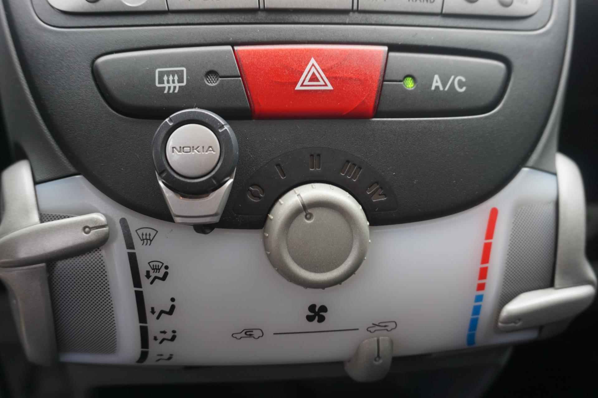 Peugeot 107 1.0-12V XS * Airco * - 11/19