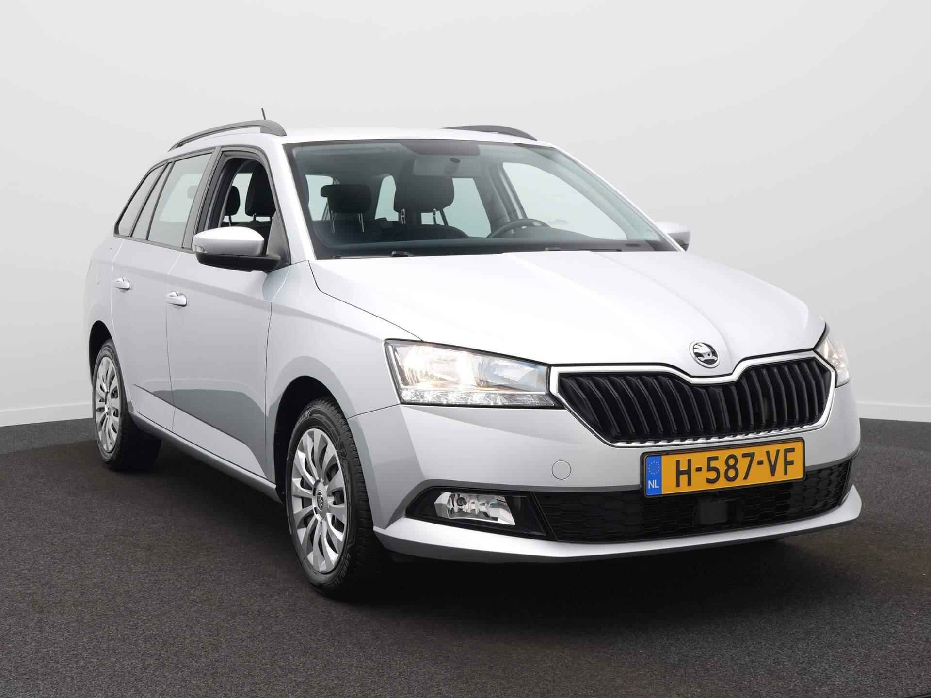 Skoda Fabia Combi 1.0 TSI Ambition Trekhaak - Navigatie - Cruise - Airco - 3/29