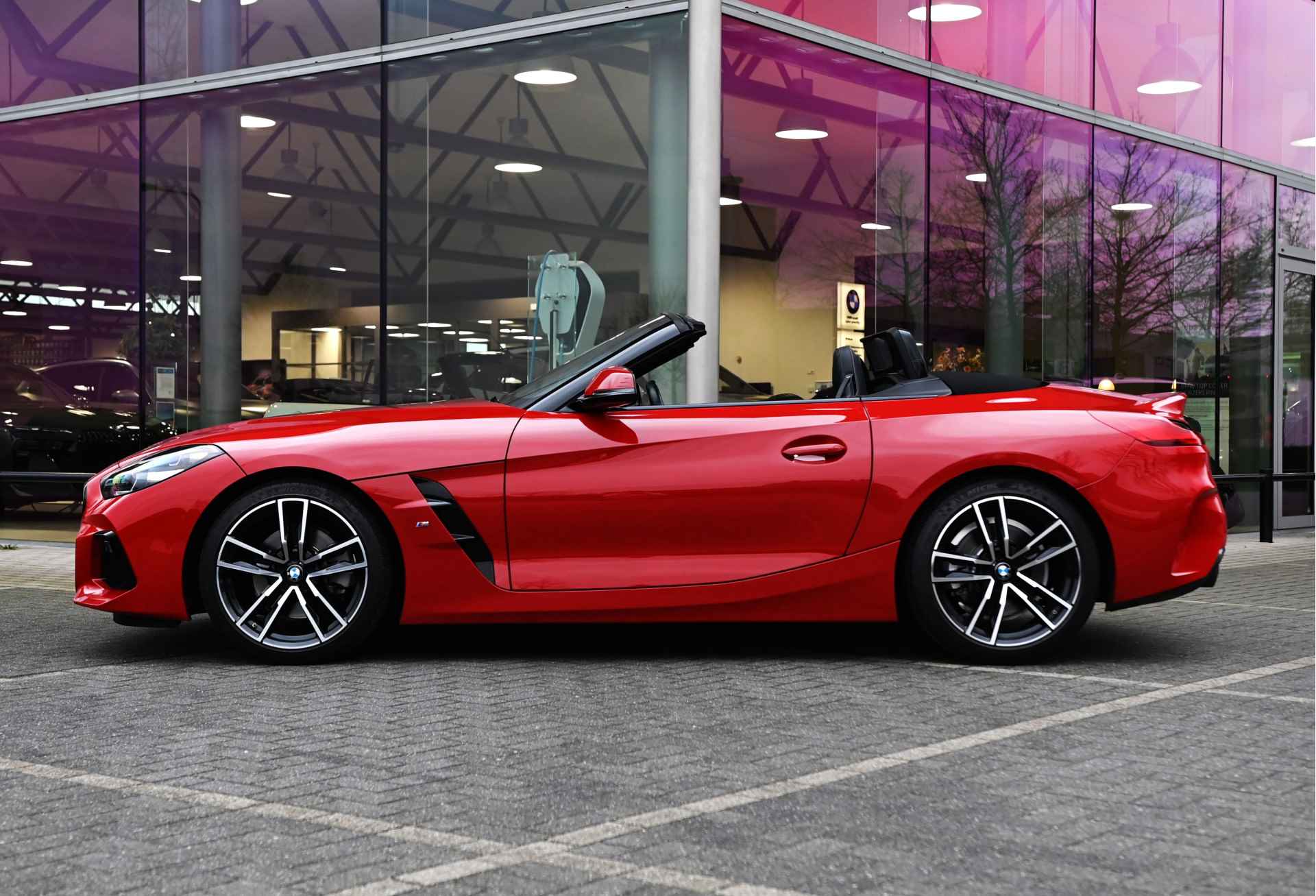 BMW Z4 Roadster sDrive20i High Executive M Sport Automaat / M Sportstoelen / Stoelverwarming / Cruise Control / Comfort Access / Driving Assistant / Live Cockpit Professional - 6/27