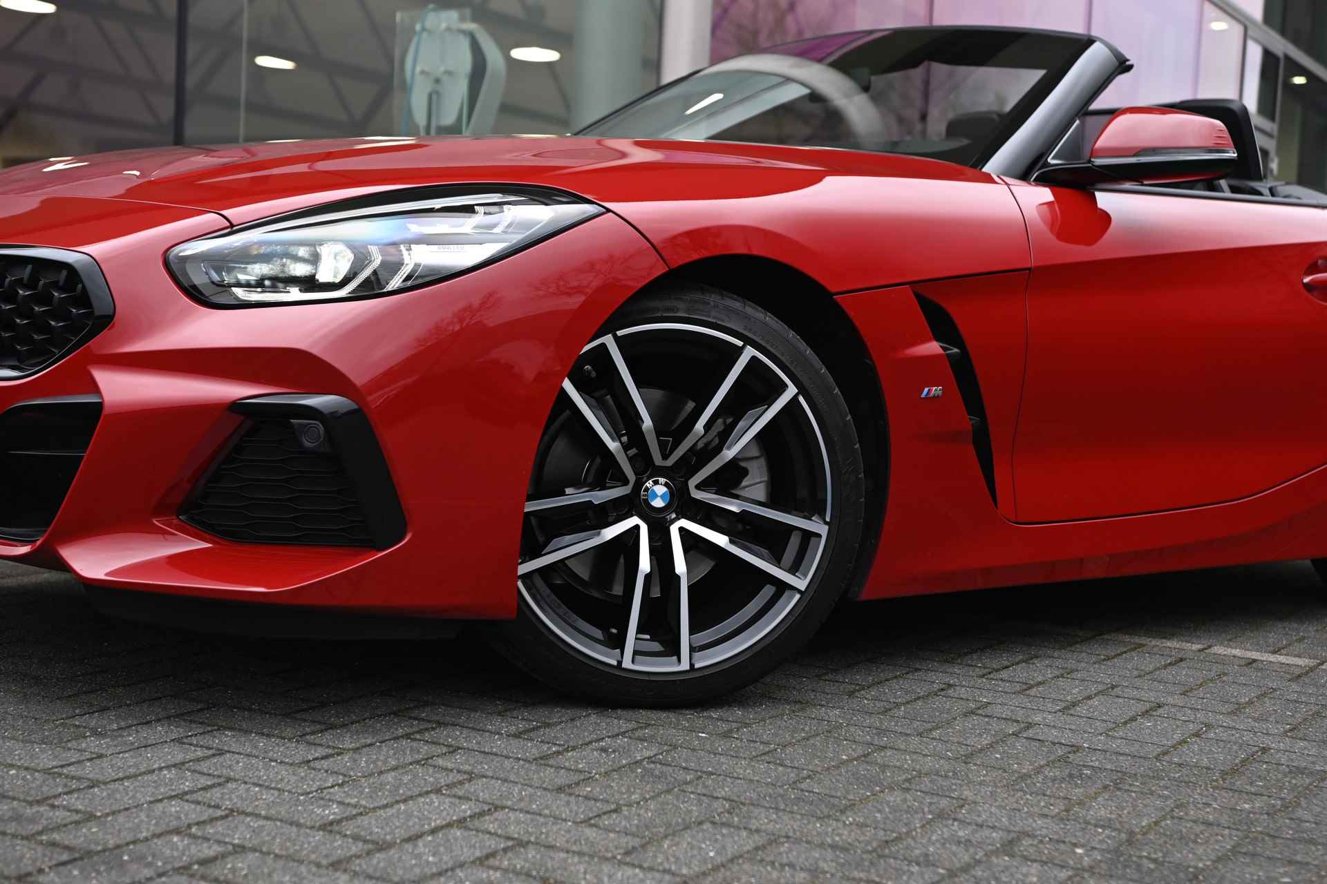 BMW Z4 Roadster sDrive20i High Executive M Sport Automaat / M Sportstoelen / Stoelverwarming / Cruise Control / Comfort Access / Driving Assistant / Live Cockpit Professional - 15/27