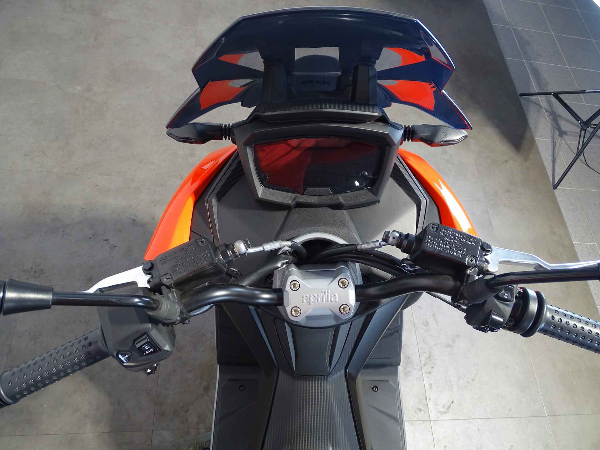 Aprilia SR GT SPORT 200 - 6/8