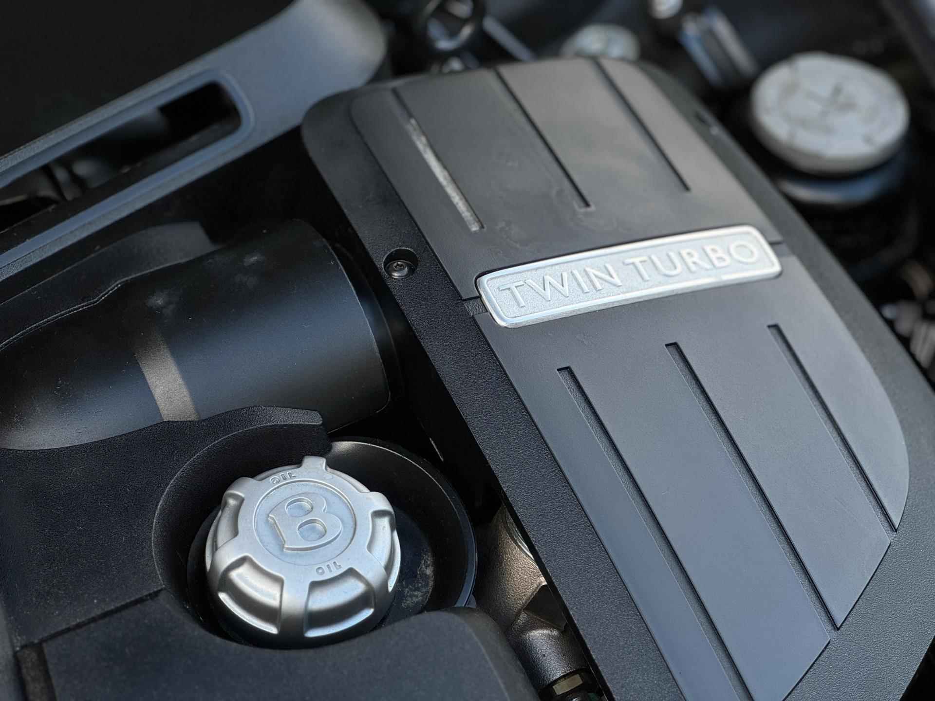 Bentley Flying Spur 4.0 V8S|Uniek|Adaptive cruise|Massage|Luxe leder|Koelkast|Stoel koeling+verwarming|Luxe|Dealeronderhouden - 18/80