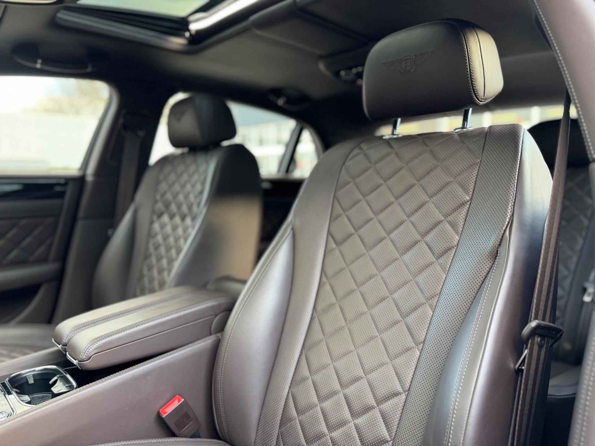 Bentley Flying Spur 4.0 V8S|Uniek|Adaptive cruise|Massage|Luxe leder|Koelkast|Stoel koeling+verwarming|Luxe|Dealeronderhouden - 60/80