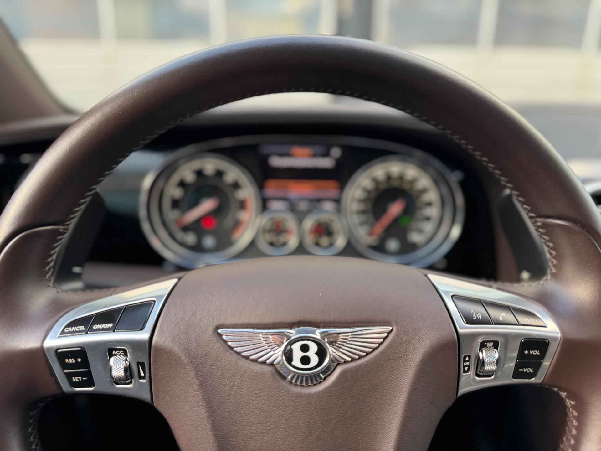 Bentley Flying Spur 4.0 V8S|Uniek|Adaptive cruise|Massage|Luxe leder|Koelkast|Stoel koeling+verwarming|Luxe|Dealeronderhouden - 64/80