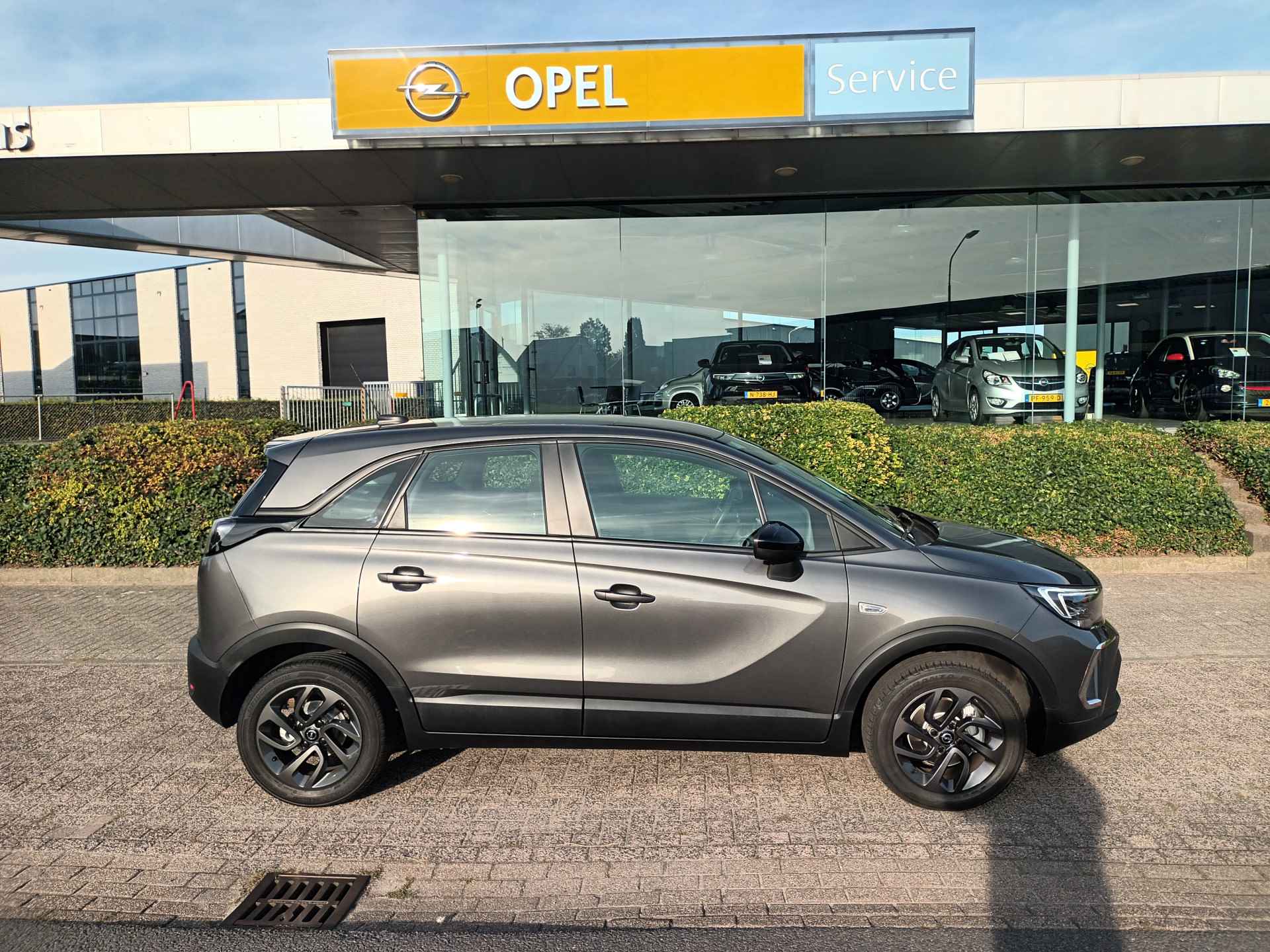Opel Crossland X 1.2T ELEGANCE / CLIMATE CONTROL / NAVIGATIE / 16"LMV INCL. 12 MND BOVAG GARANTIE! - 4/24