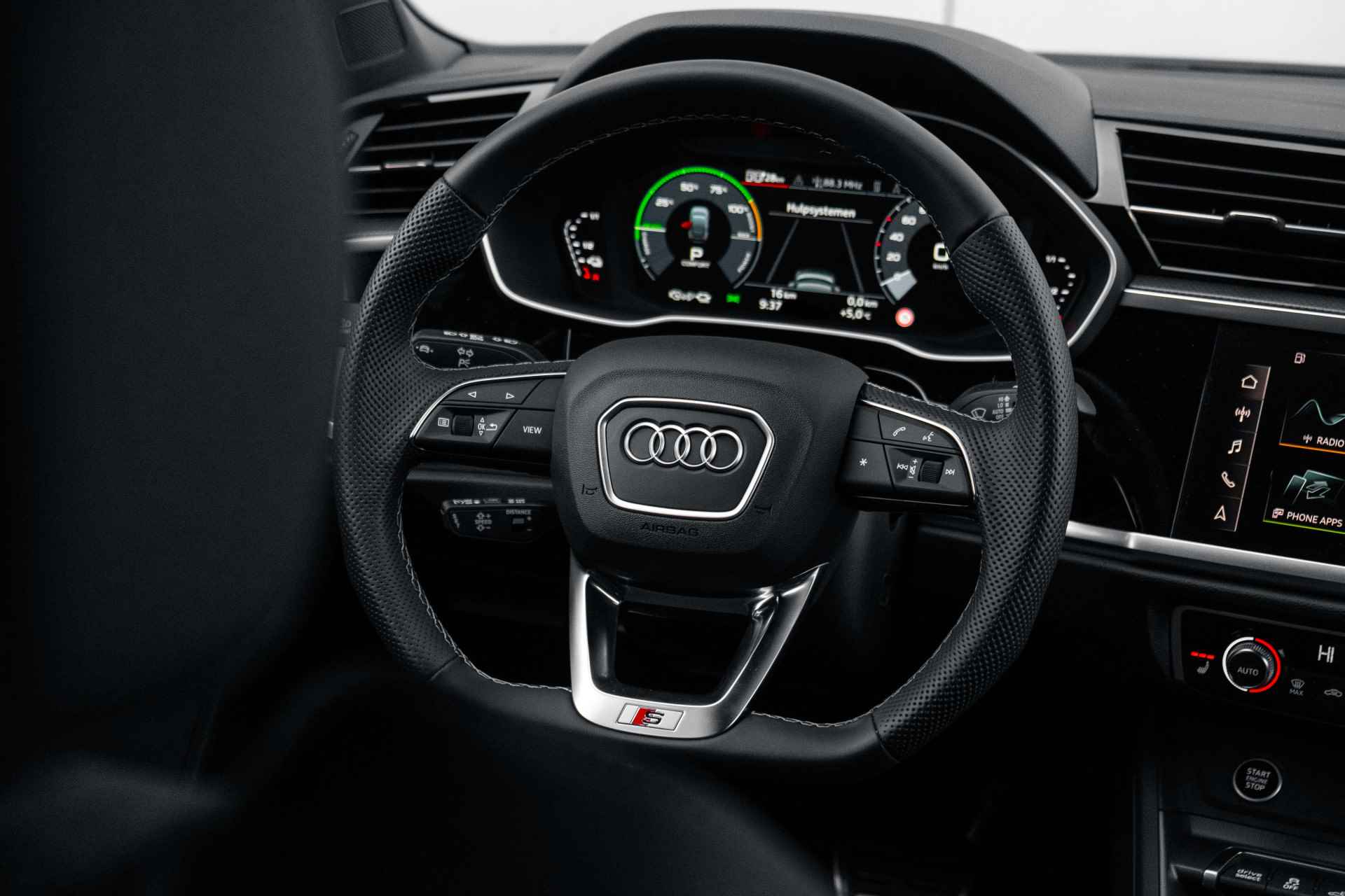 Audi Q3 Sportback 45 TFSI e S Edition | Leder | Adaptive cruise | Keyless | Stoelverwarming | Ambient plus - 10/59