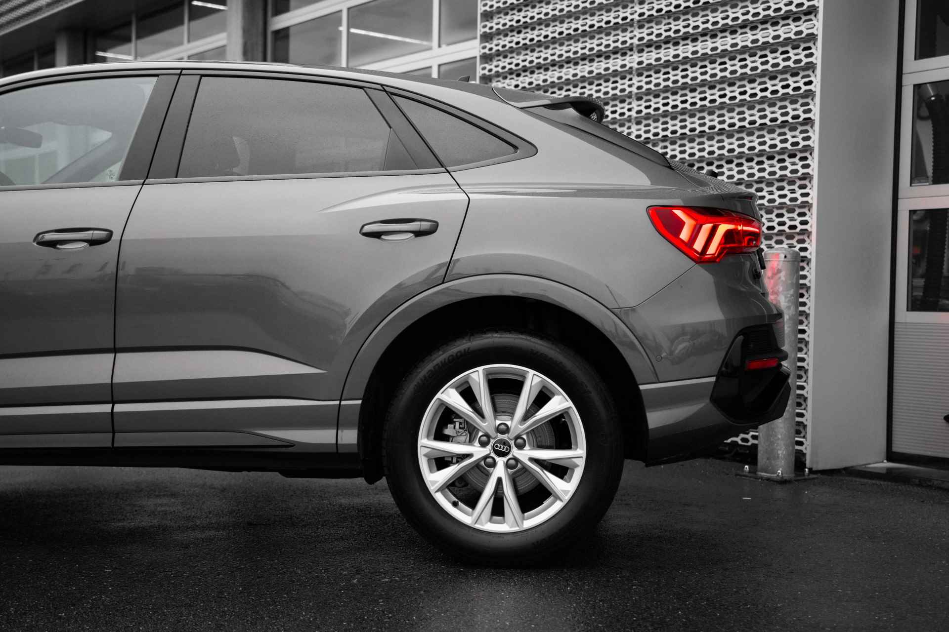 Audi Q3 Sportback 45 TFSI e S Edition | Leder | Adaptive cruise | Keyless | Stoelverwarming | Ambient plus - 21/59