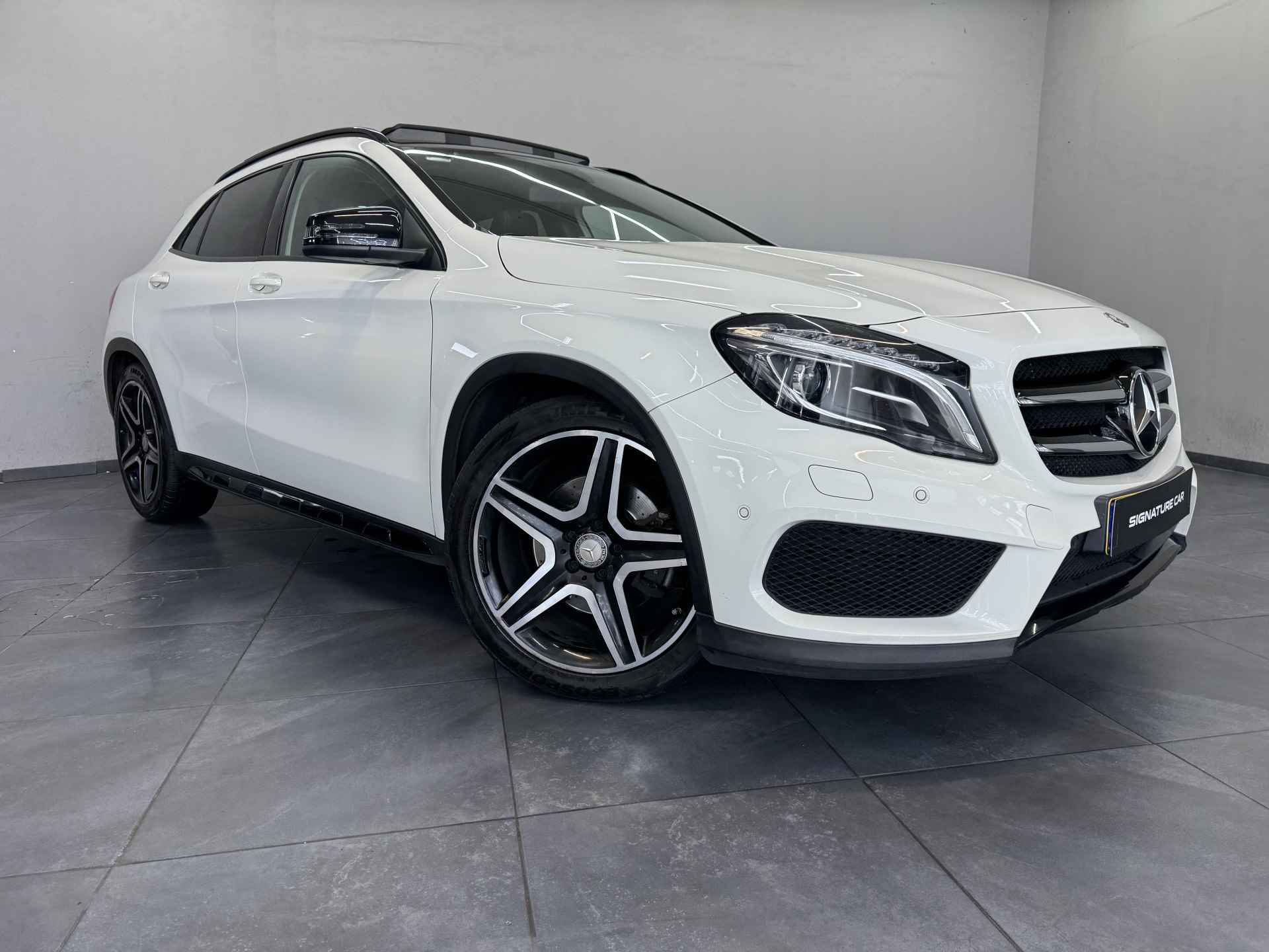 Mercedes-Benz GLA-klasse 220 d✅AMG-Styling✅Panoramadak✅Stoelverwarming✅Cruise Control✅AMG✅AMG-Line✅Achteruitrijcamera✅ - 24/70