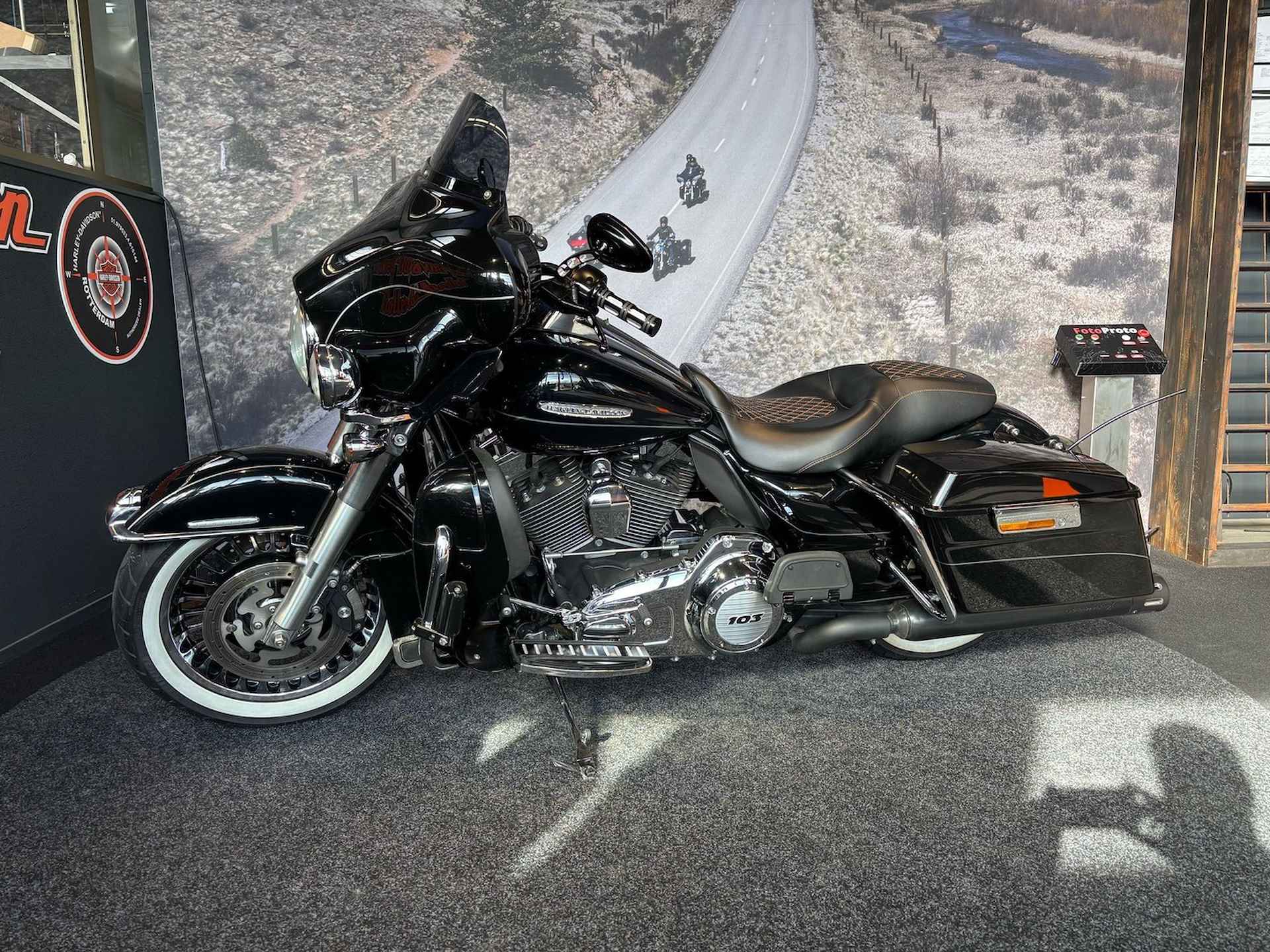 Harley-Davidson FLHTK ELECTRA GLIDE ULTRA LIMI - 10/11