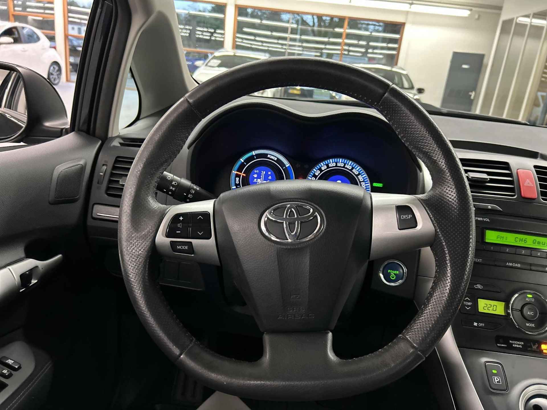 Toyota Auris 1.8 Full Hybrid Limited - 9/24