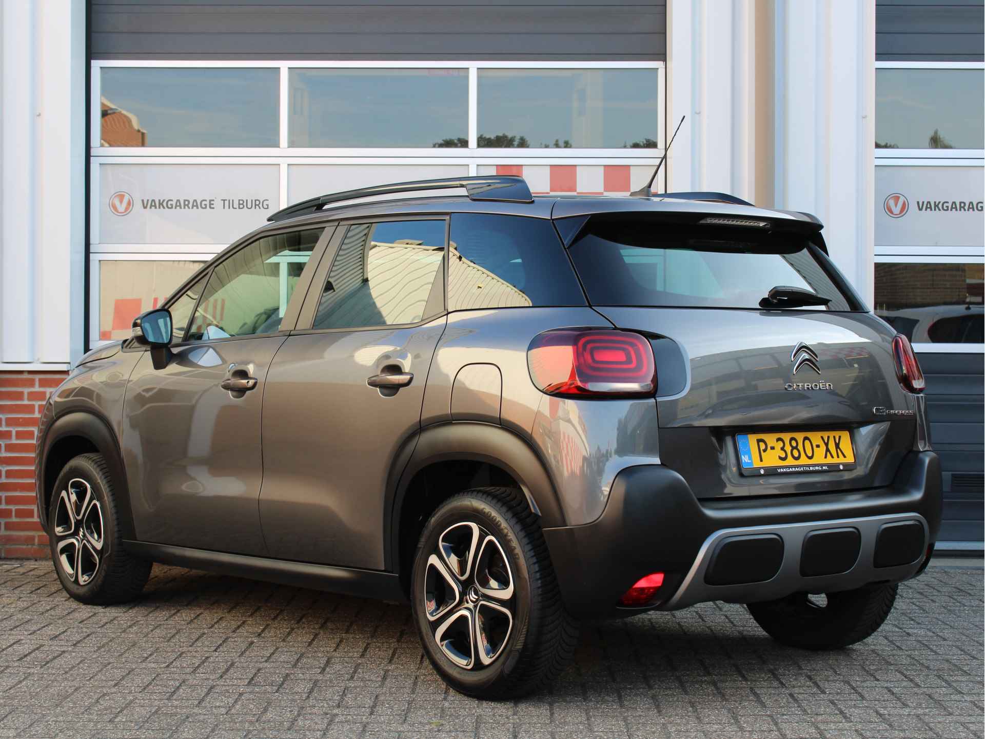 Citroën C3 Aircross 1.2 PureTech Feel 110PK /NAVI/LED/Lane assist/Apple carplay/Cruise control/Climate/CV/Bluetooth/ISOFIX/DAB+/NAP! 1e eig! - 3/42