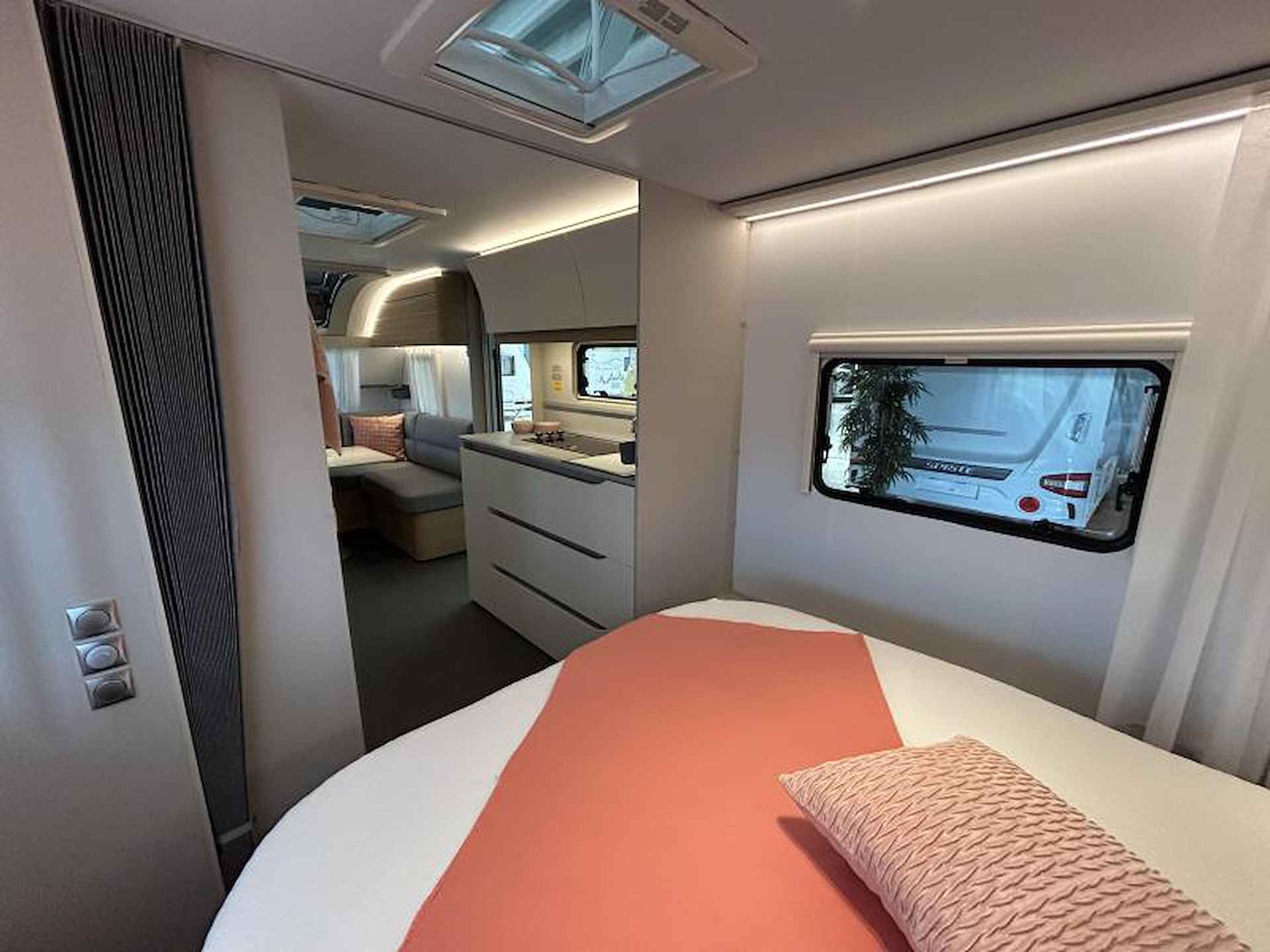 Adria Adora 593 UP €2.000,- KORTING! - 14/18