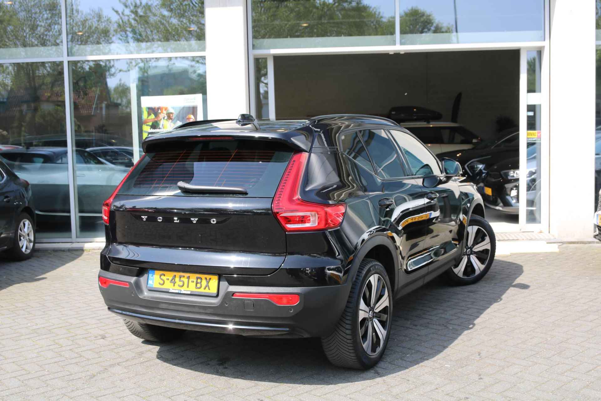Volvo XC40 Recharge Twin Plus 78 kWh | Airco | navi | Camera | Privacy Glass | €500,- LAAD TEGOED | LM VELGEN | - 10/28
