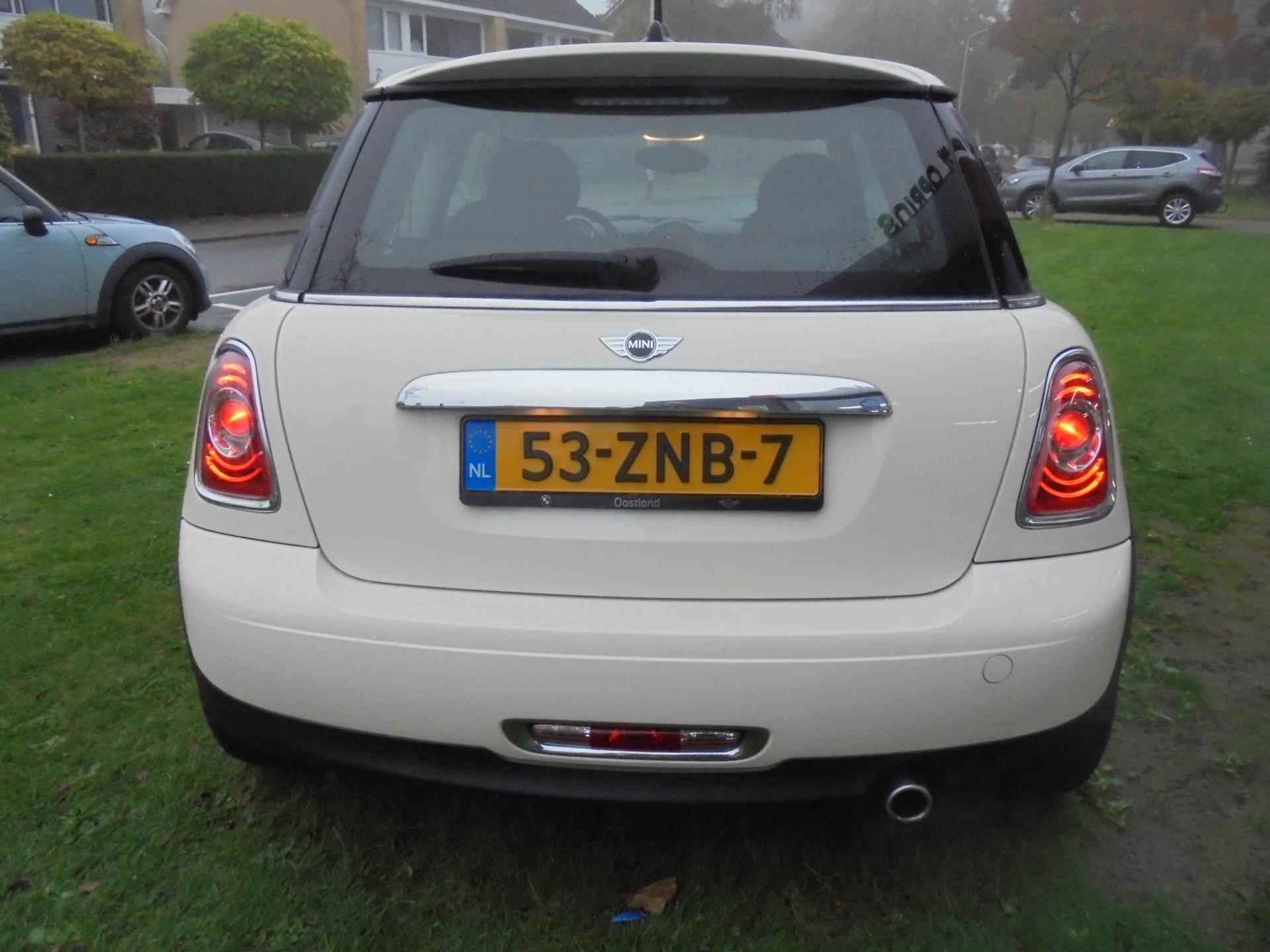 Mini Mini 1.6 One Kite White 3drs, Airco, Navigatie, NL-Auto. - 11/21