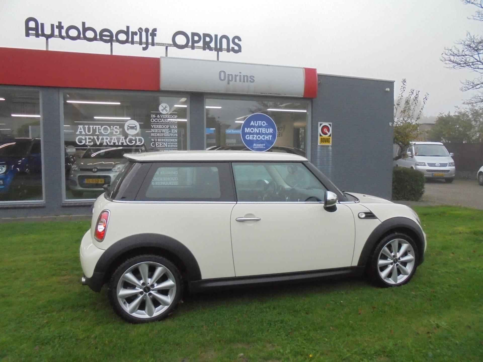 Mini Mini 1.6 One Kite White 3drs, Airco, Navigatie, NL-Auto. - 19/21