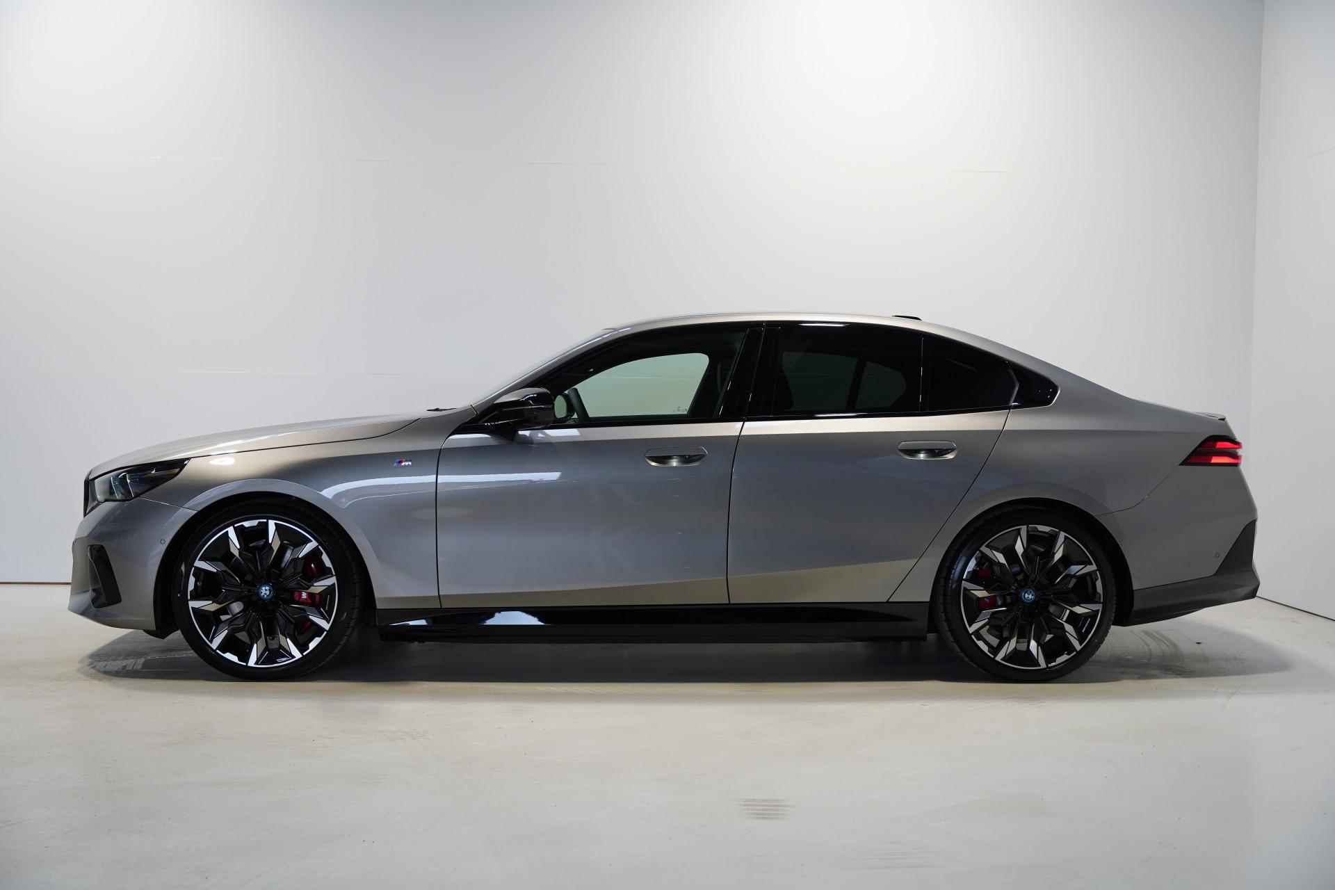 BMW i5 Sedan M60 xDrive M Sportpakket Pro - 4/28