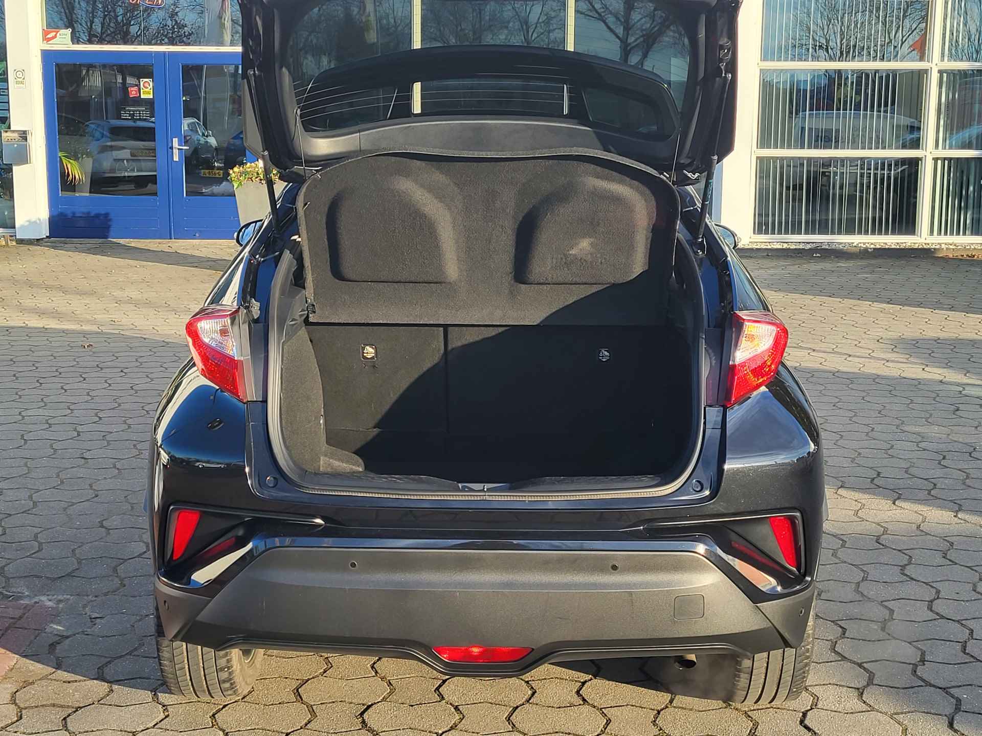 Toyota C-HR 1.2 Executive, Rijklaar met beurt & garantie! - 29/30