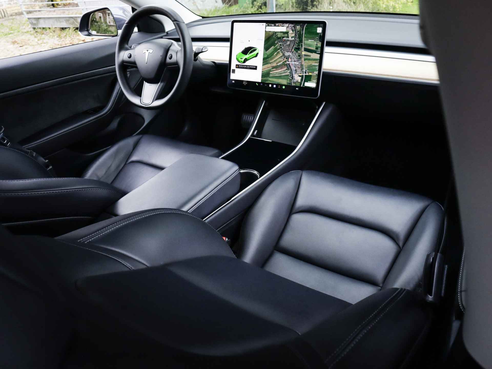 Tesla Model 3 Standard RWD Plus 60 kWh (238 PK) 1e-Eig, Tesla-Dealer-Onderh, 12-Mnd-BOVAG, NL-Auto, Panoramadak, Autopilot, Achteruitrijcamera, Keyless-Entry/Start, Parkeersensoren-V+A, Licht-Zicht-Pakket, Lm-Velgen-18Inch, Privacy-Glas - 25/36