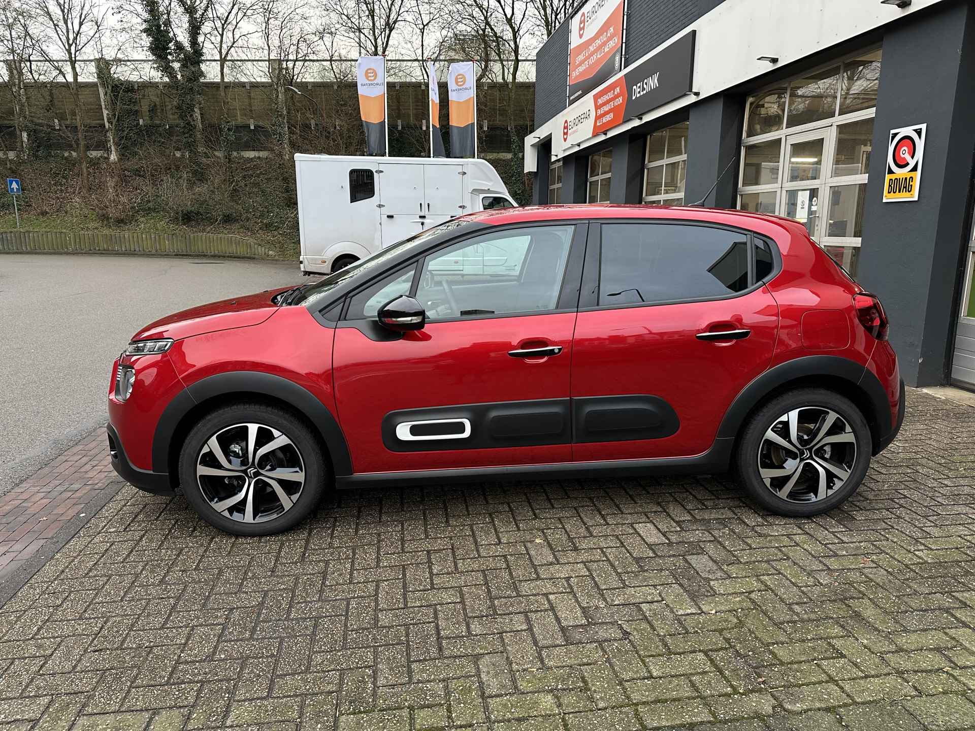 Citroën C3 1.2 PureTech Max Automaat All-in Prijs Airco/Cruise/Navi/Carplay/Camera - 2/29