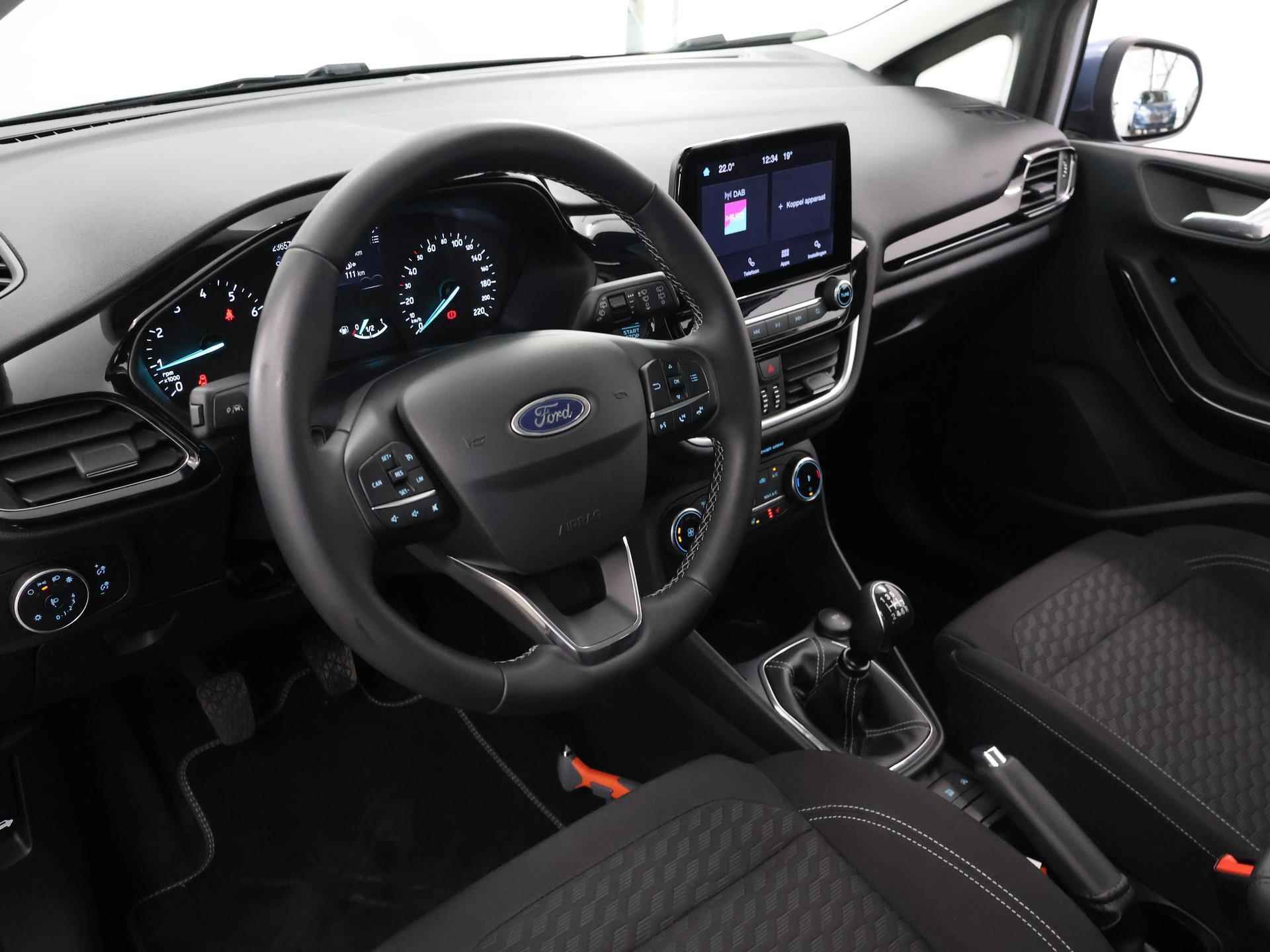 Ford Fiesta 1.0 EcoBoost Hybrid Titanium | Winterpack | Navigatie | Parkeercamera | LED Koplampen - 8/39
