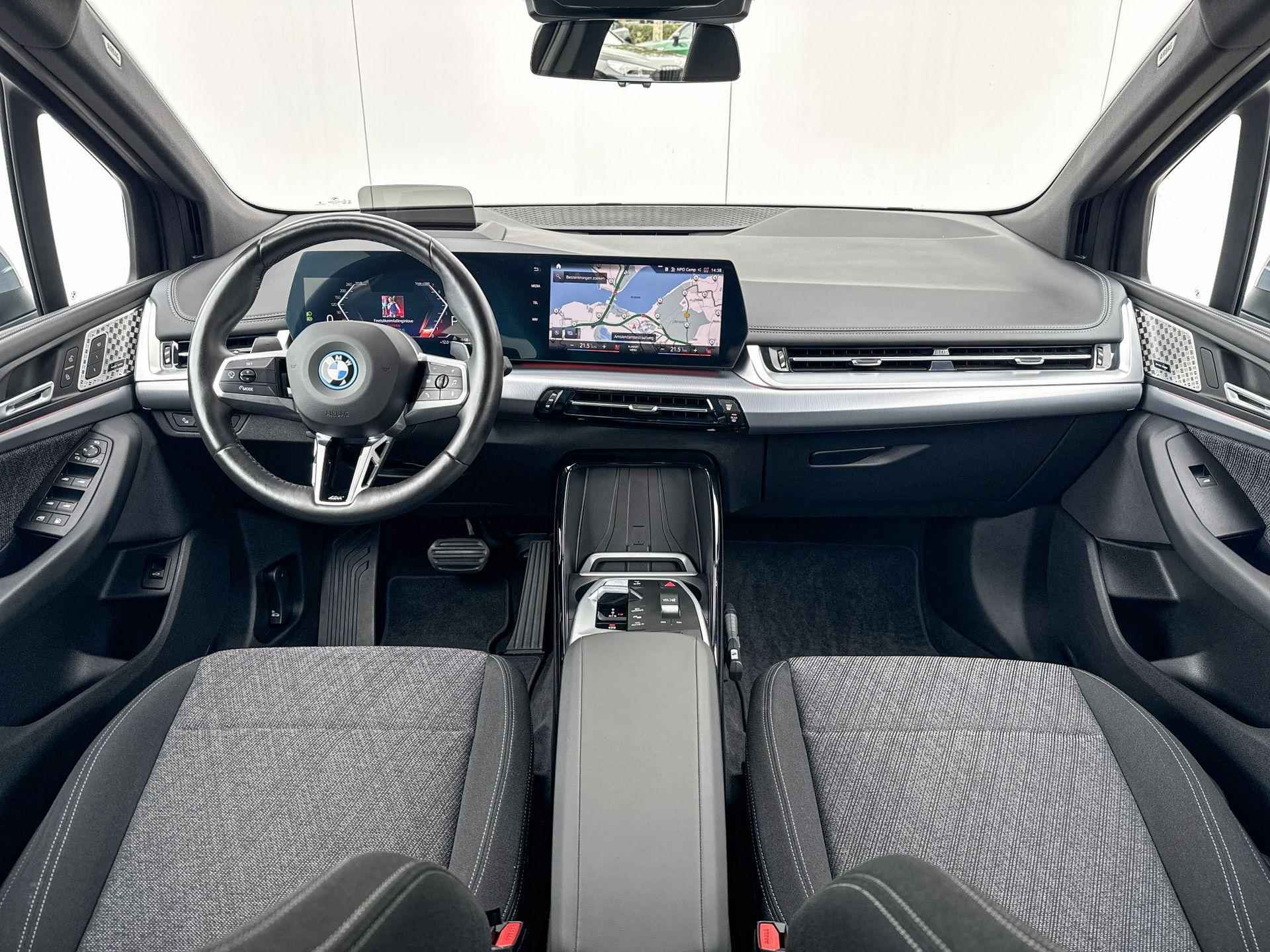 BMW 2 Serie Active Tourer 230e xDrive | Selections - 8/32