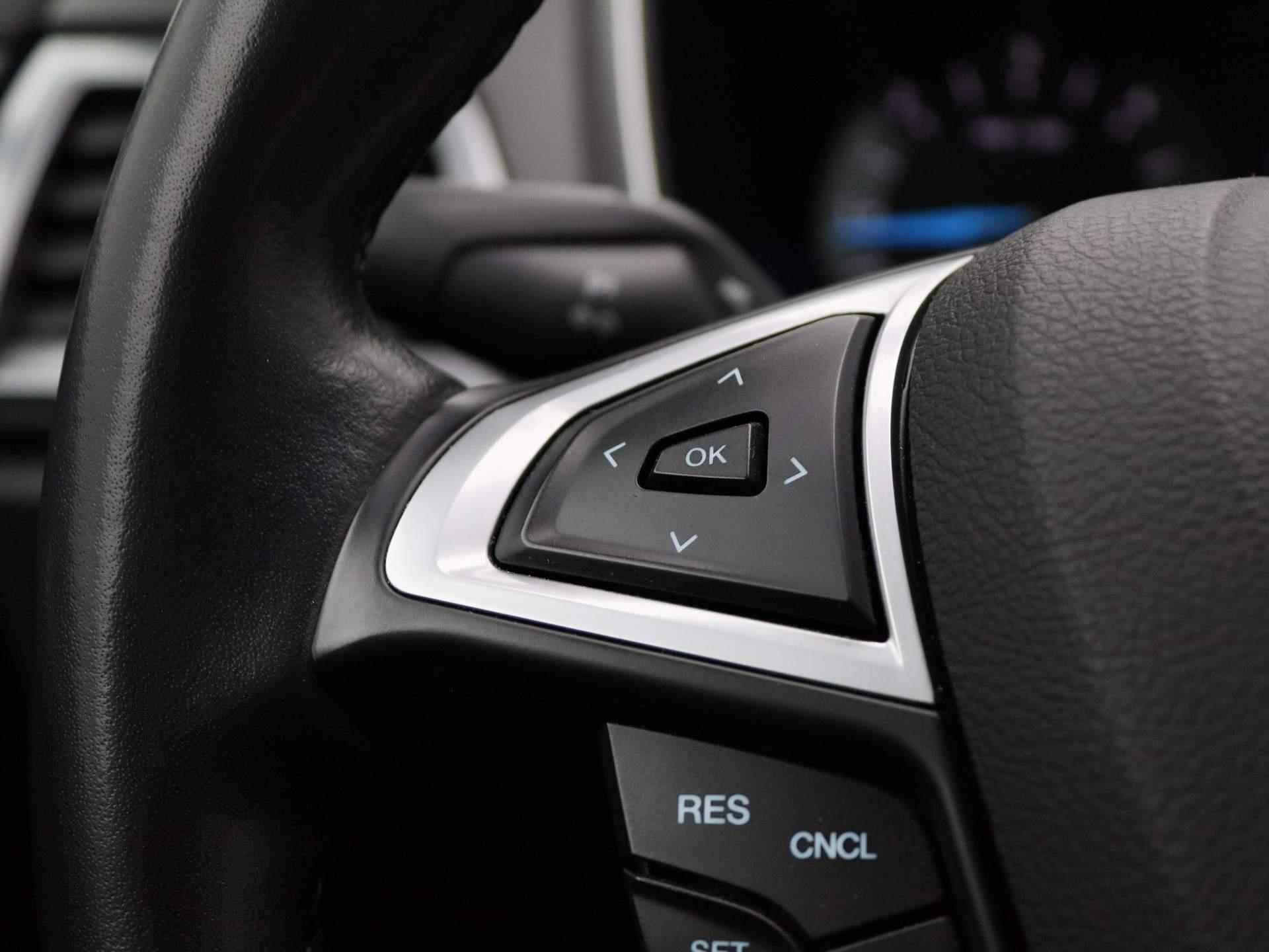 Ford Mondeo 2.0 TDCi Trend | 150 pk | Navigatie | Parkeersensoren voor & achter | Winterpakket | - 24/39