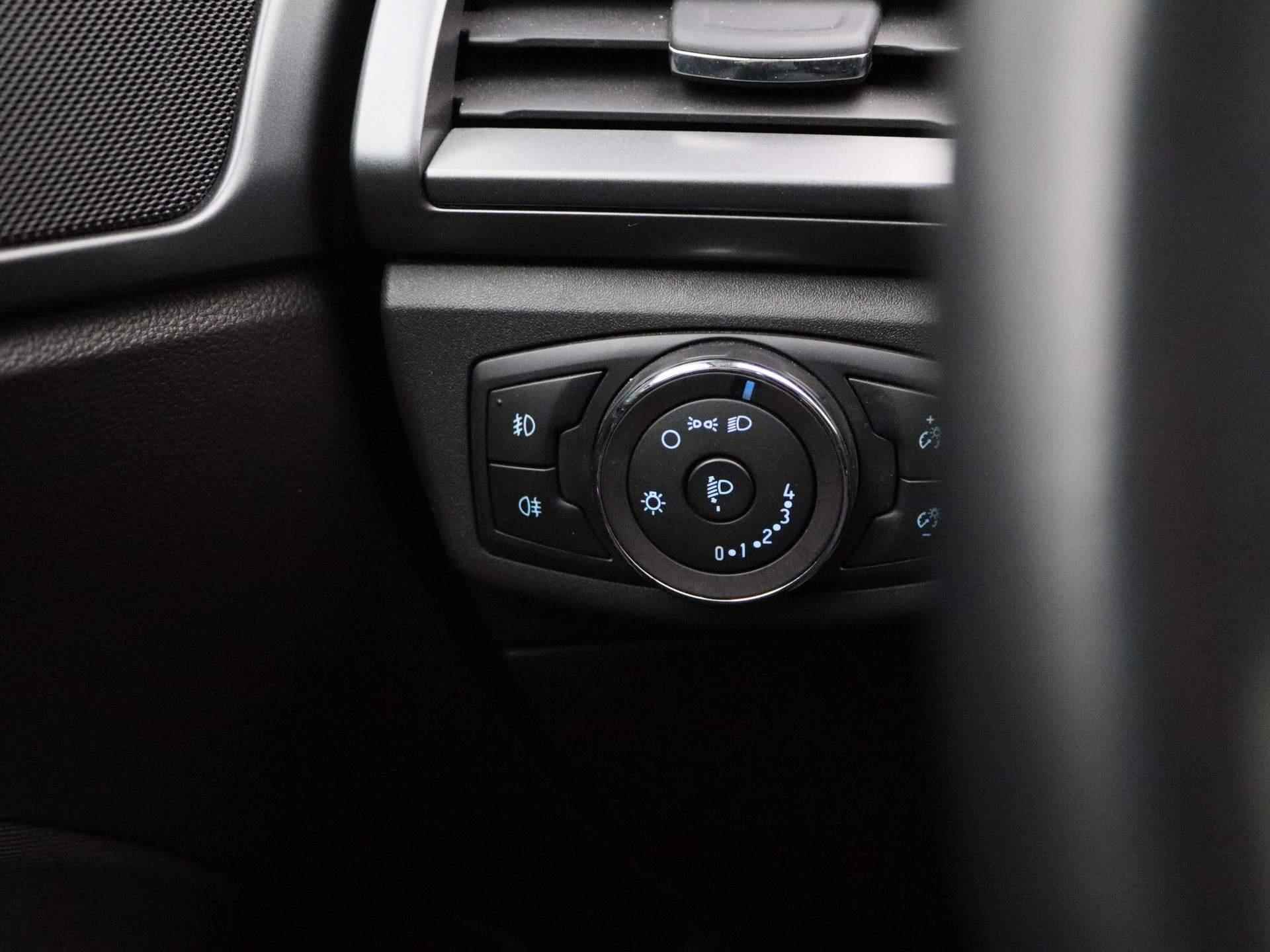 Ford Mondeo 2.0 TDCi Trend | 150 pk | Navigatie | Parkeersensoren voor & achter | Winterpakket | - 26/39