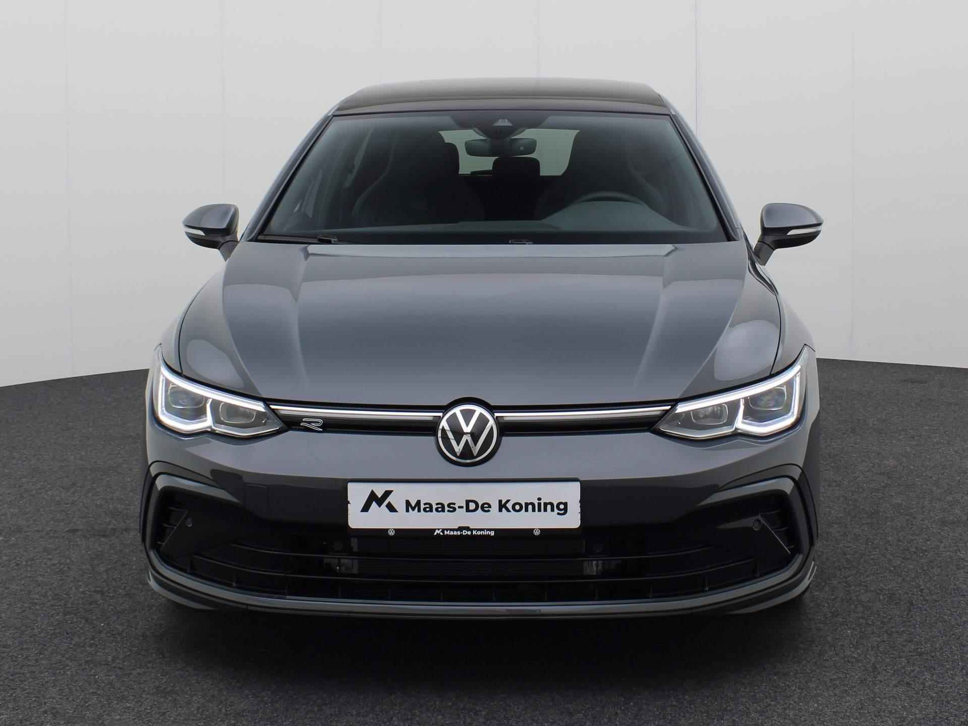 Volkswagen Golf 1.5eTSI/150PK R-Line DSG · Panoramadak · Parkeersensoren + camera · Stoelverwarming - 8/37