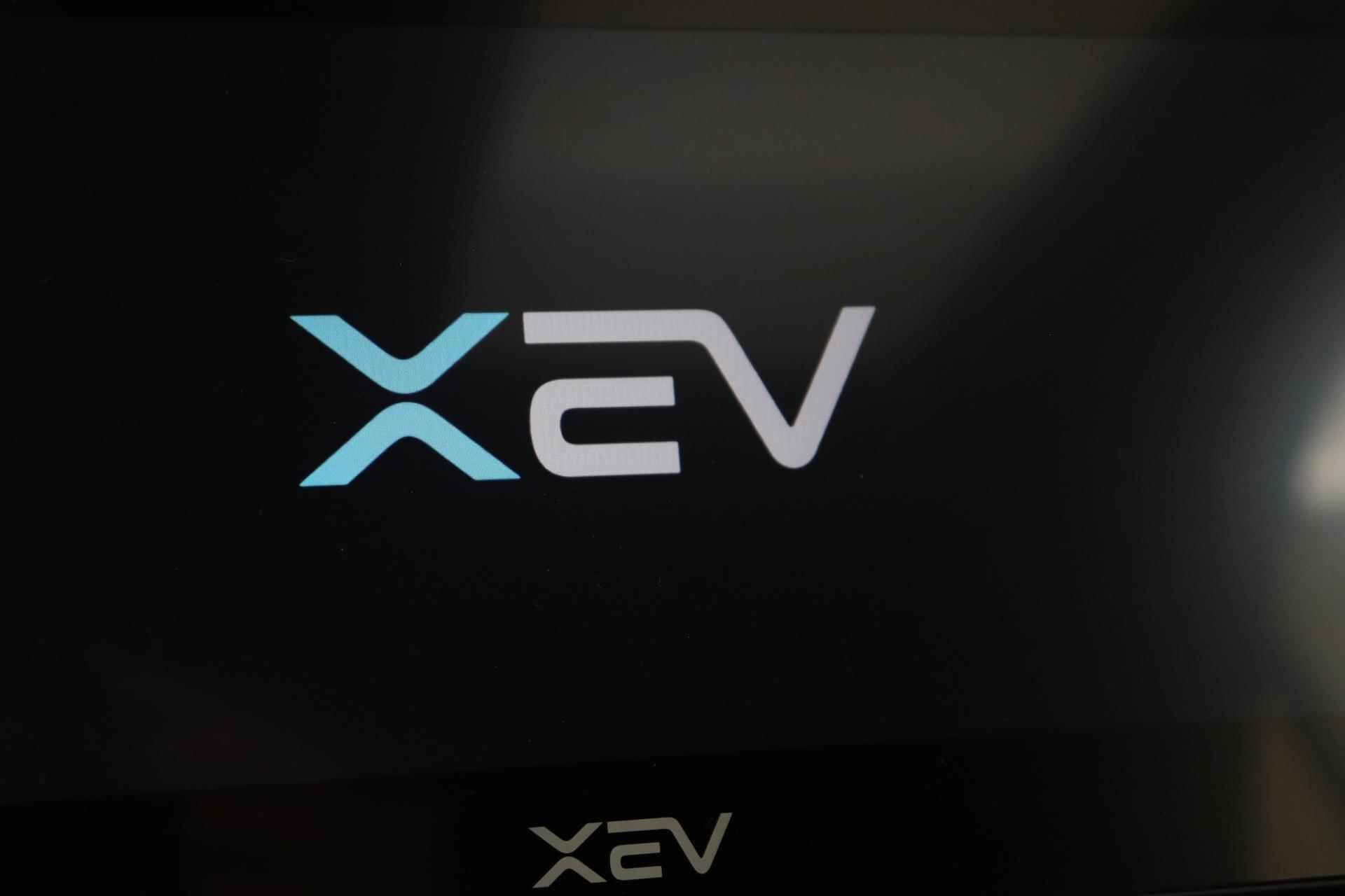 XEV YOYO EASY -PANO.DAK|STOEL VERW.|LM-VELGEN|KEYLESS|ABS - 47/49