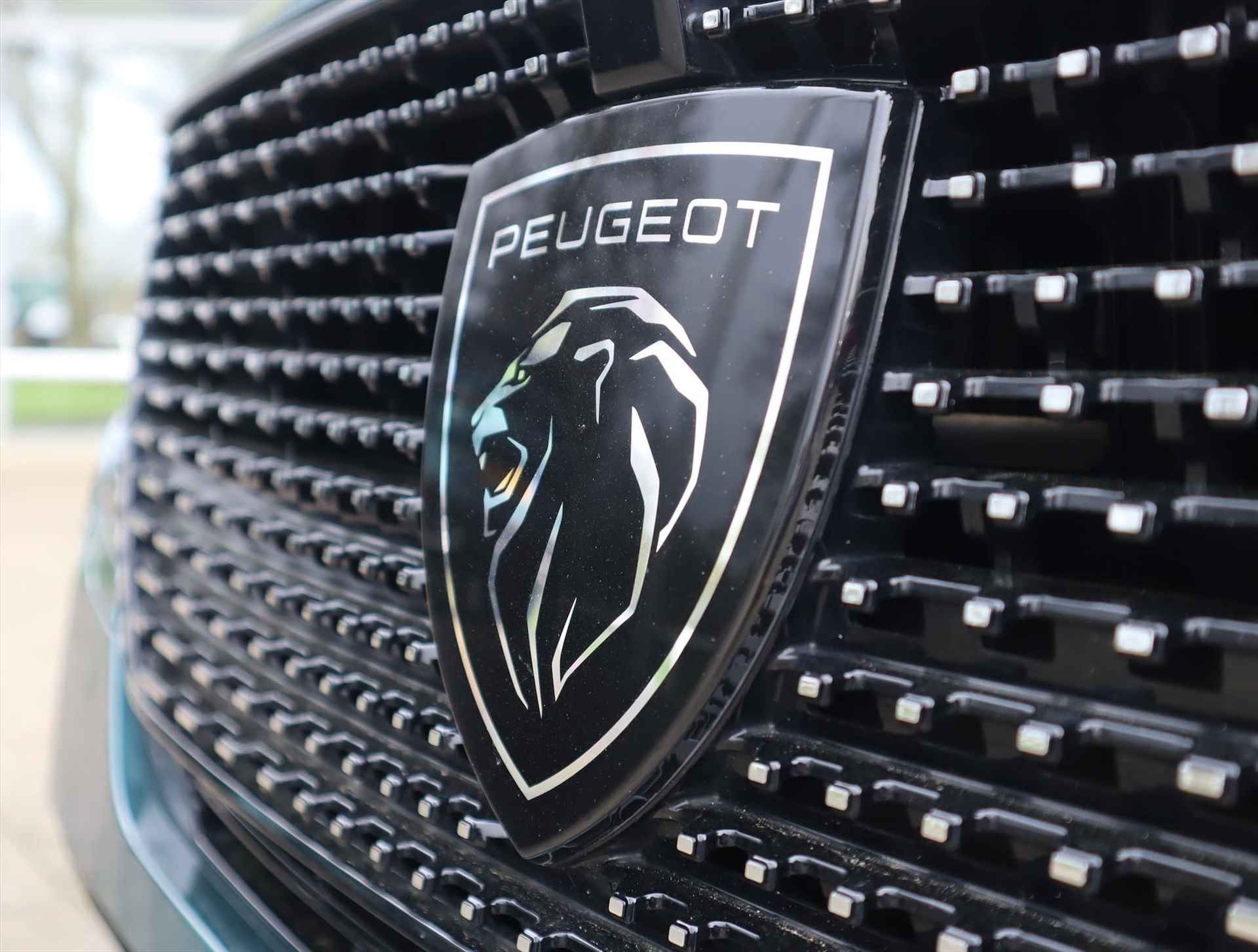 Peugeot 308 Sw GT PureTech 130PK EAT8 Automaat, Rijklaarprijs, Navigatie Camera Stuur- stoel- en voorruitverwarming Trekhaak 1400kg - 22/66