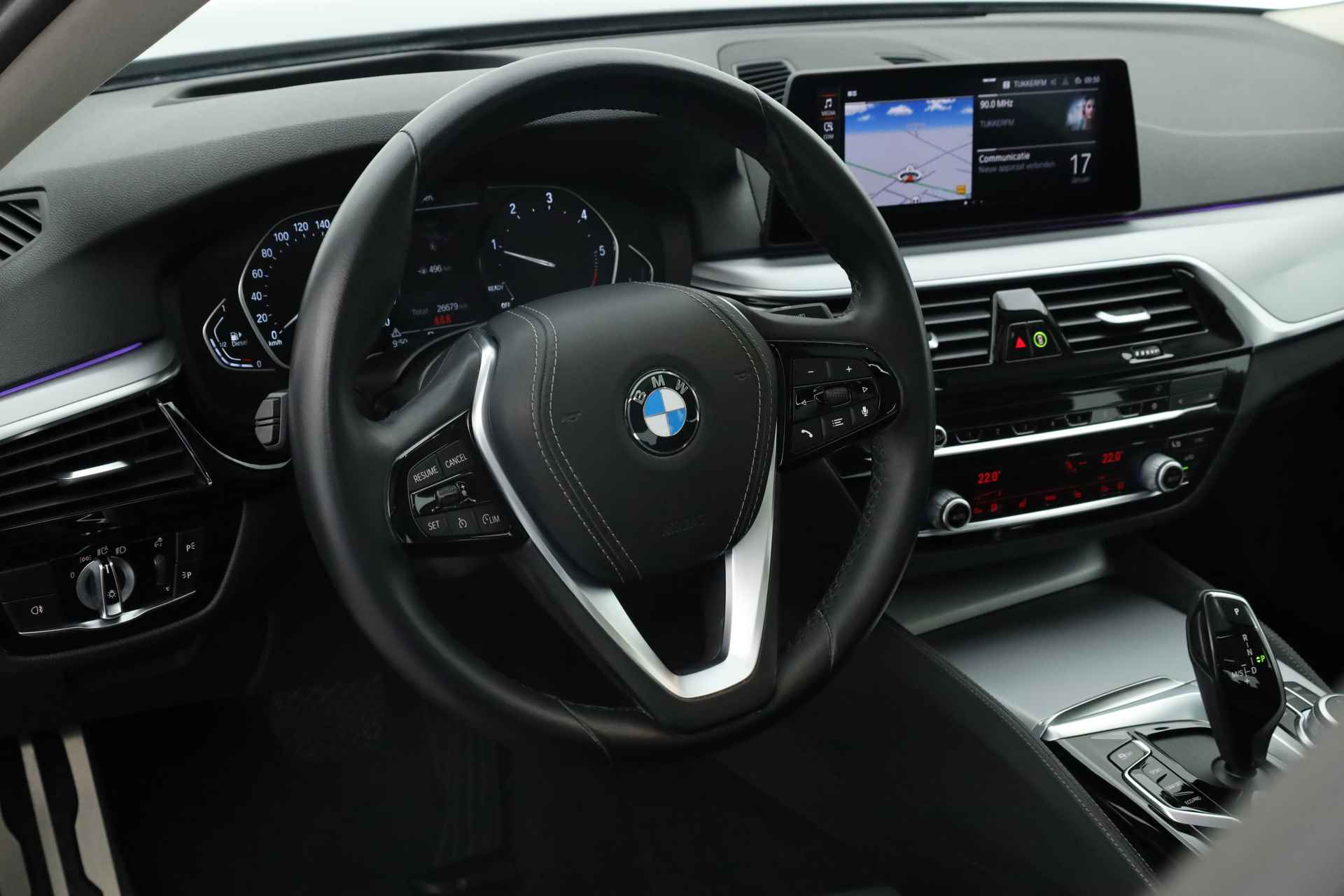BMW 5 Serie 520D EXECUTIVE | Navi | Pano | HUD | Camera | Leder | Stoelverw. - 5/34