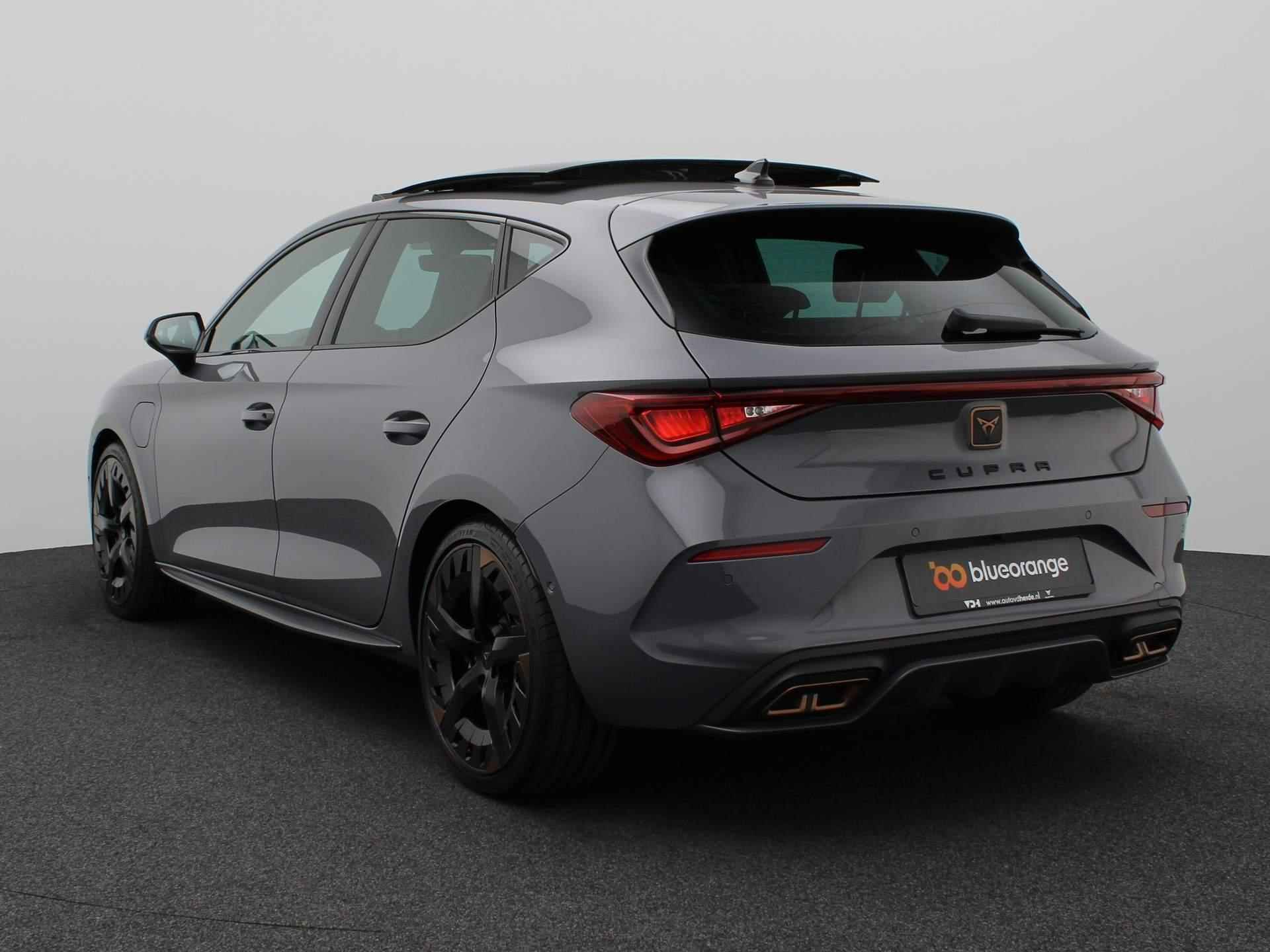 CUPRA Leon 1.4 e-Hybrid VZ Performance 245PK DSG Panoramadak, achteruitrijcamera, stuur/stoelverwarming, side assist, keyless, elek. stoel, alarm, 19'' lichtmetaal - 10/46