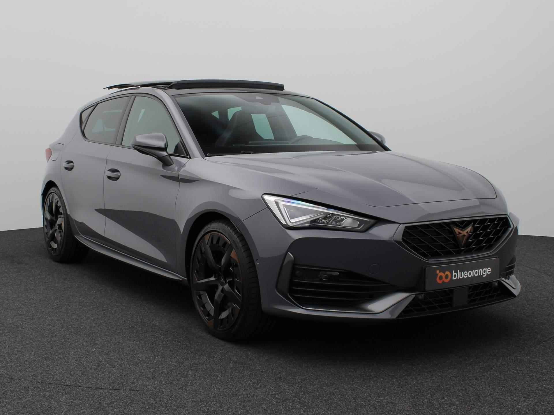 CUPRA Leon 1.4 e-Hybrid VZ Performance 245PK DSG Panoramadak, achteruitrijcamera, stuur/stoelverwarming, side assist, keyless, elek. stoel, alarm, 19'' lichtmetaal - 12/46