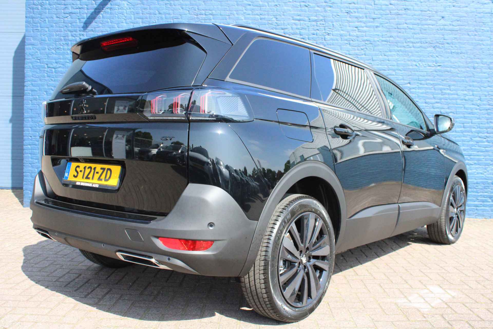 Peugeot 5008 SUV 1.2 PureTech 130pk GT 7p | Navigatie | Black Pack | Camera | Elektrische achterklep | - 3/38