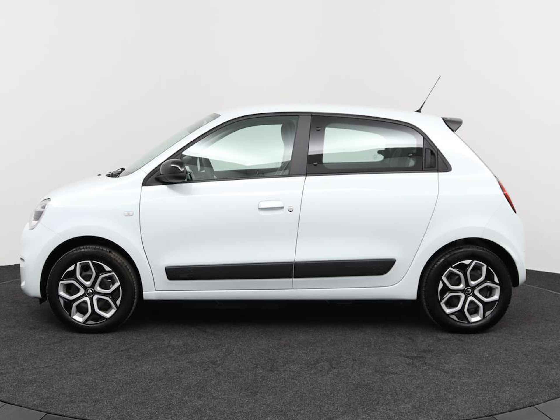 Renault Twingo Z.E. R80 E-Tech Equilibre 22 kWh Parkeerhulp | Navigatie | Climate Control | Nieuwe Auto | € 2.000,- Overheidsubsidie Mogelijk! - 8/46