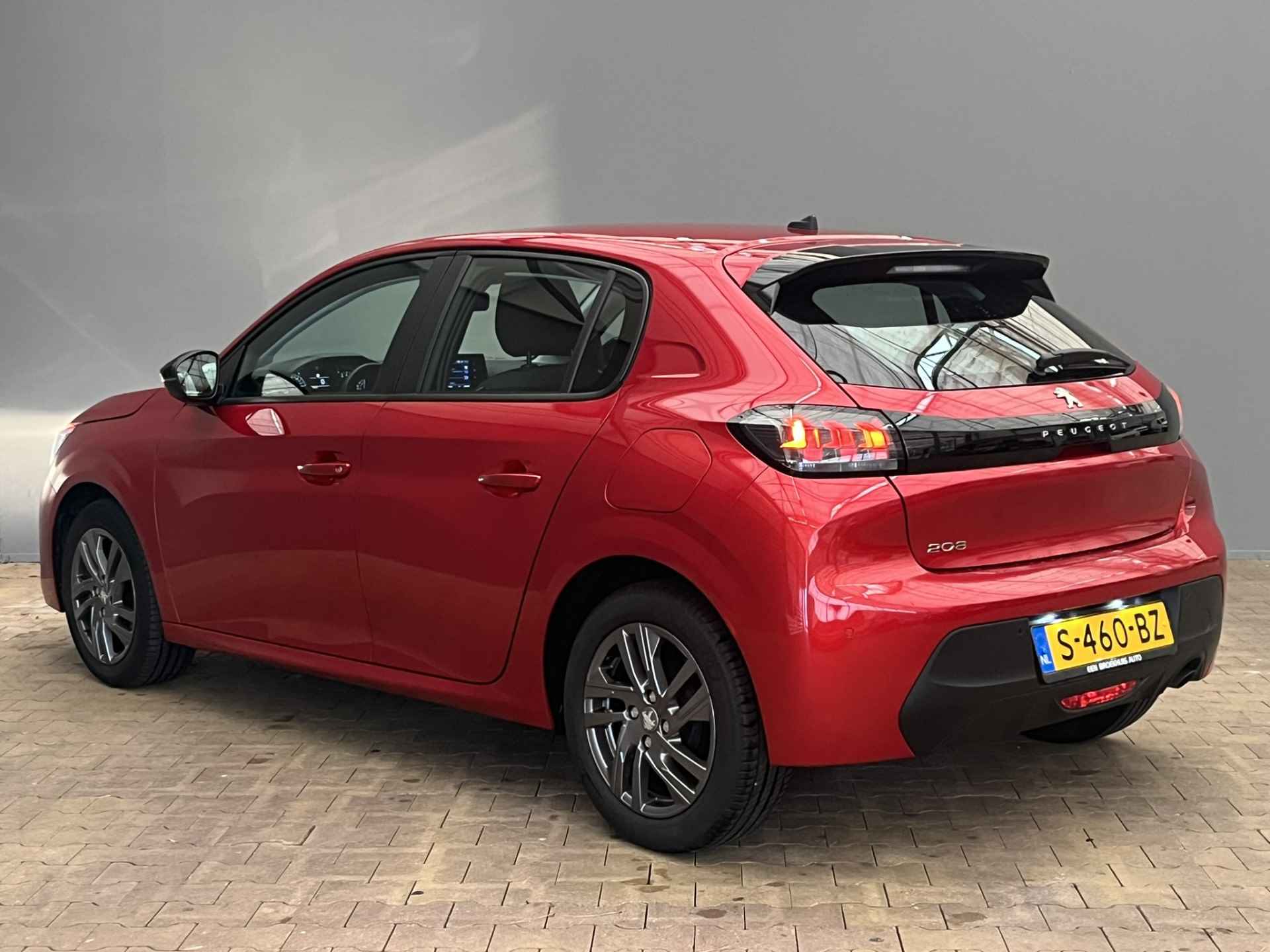 Peugeot 208 1.2 100PK Active Pack | Navigatie | Airco | Cruise | 16'' Lichtmetaal | Parkeersensoren | Bluetooth | Carplay | Leddagrij | DAB+ - 3/22