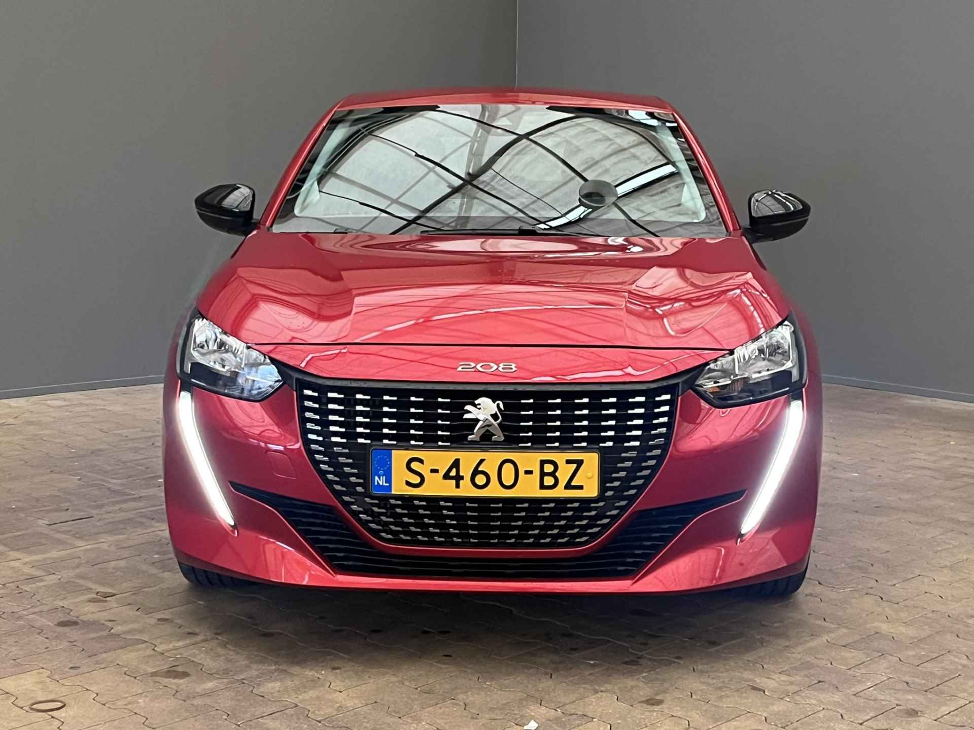 Peugeot 208 1.2 100PK Active Pack | Navigatie | Airco | Cruise | 16'' Lichtmetaal | Parkeersensoren | Bluetooth | Carplay | Leddagrij | DAB+ - 21/22